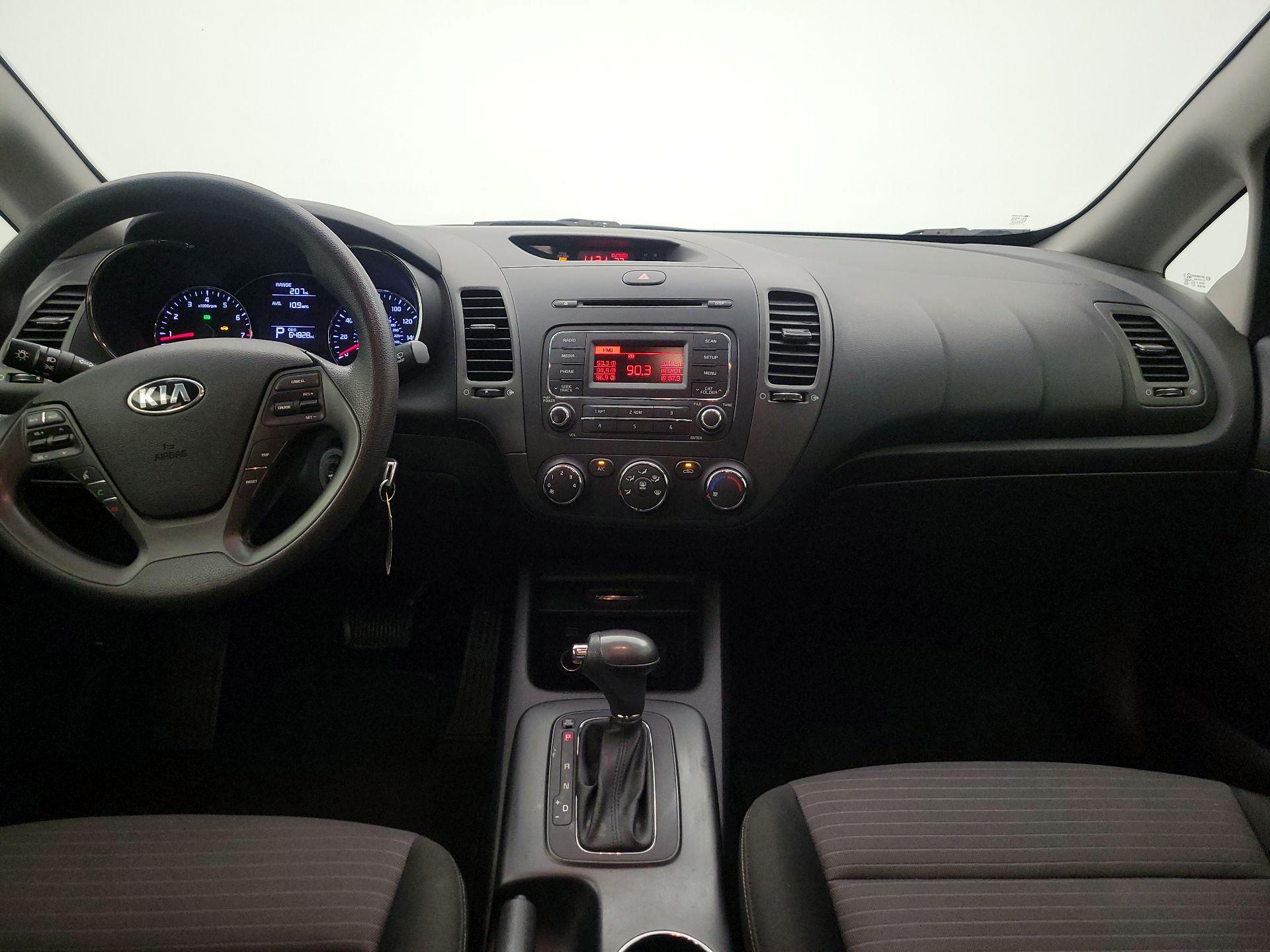 Thumbnail: 2015 Kia Forte - 9