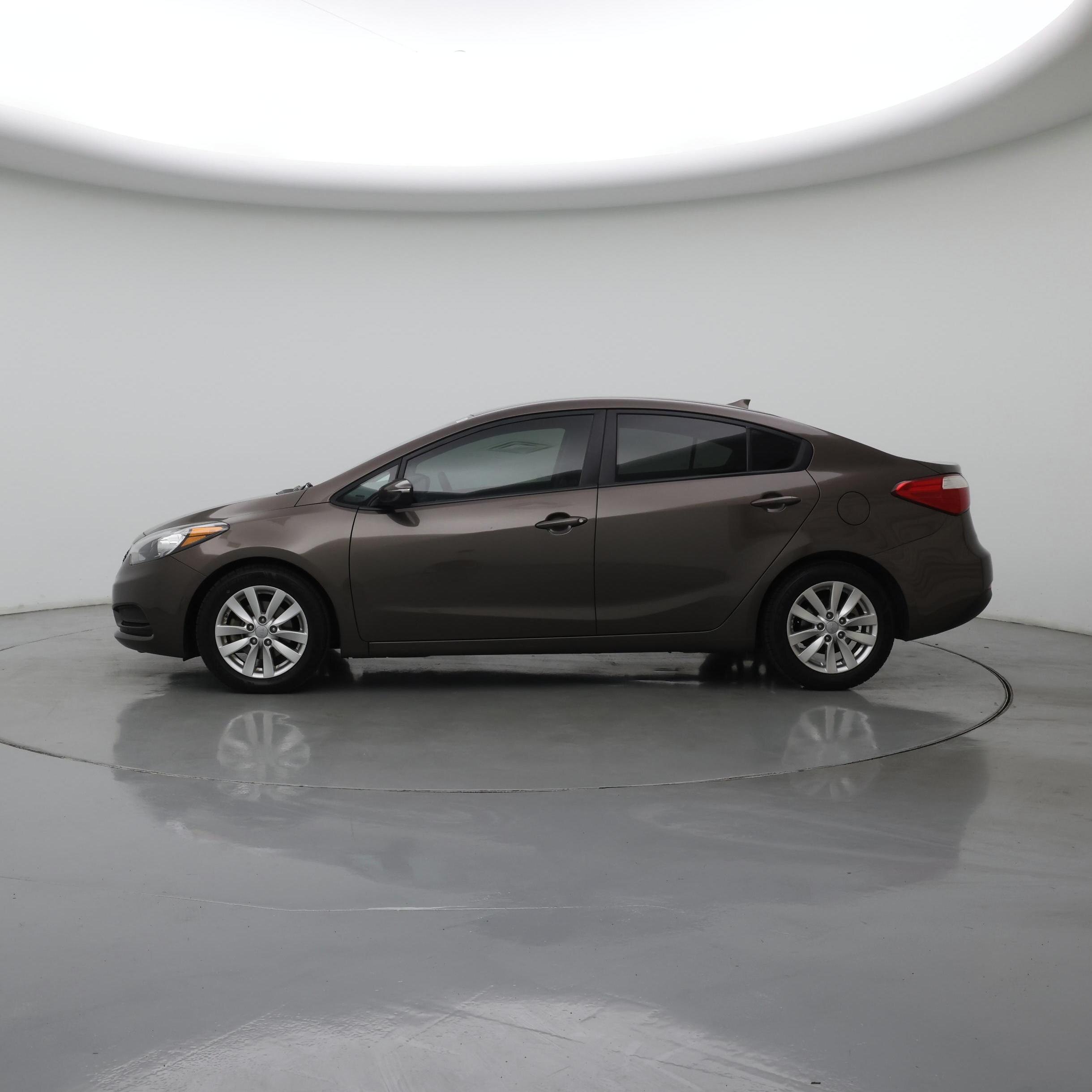 Thumbnail: 2015 Kia Forte - 3