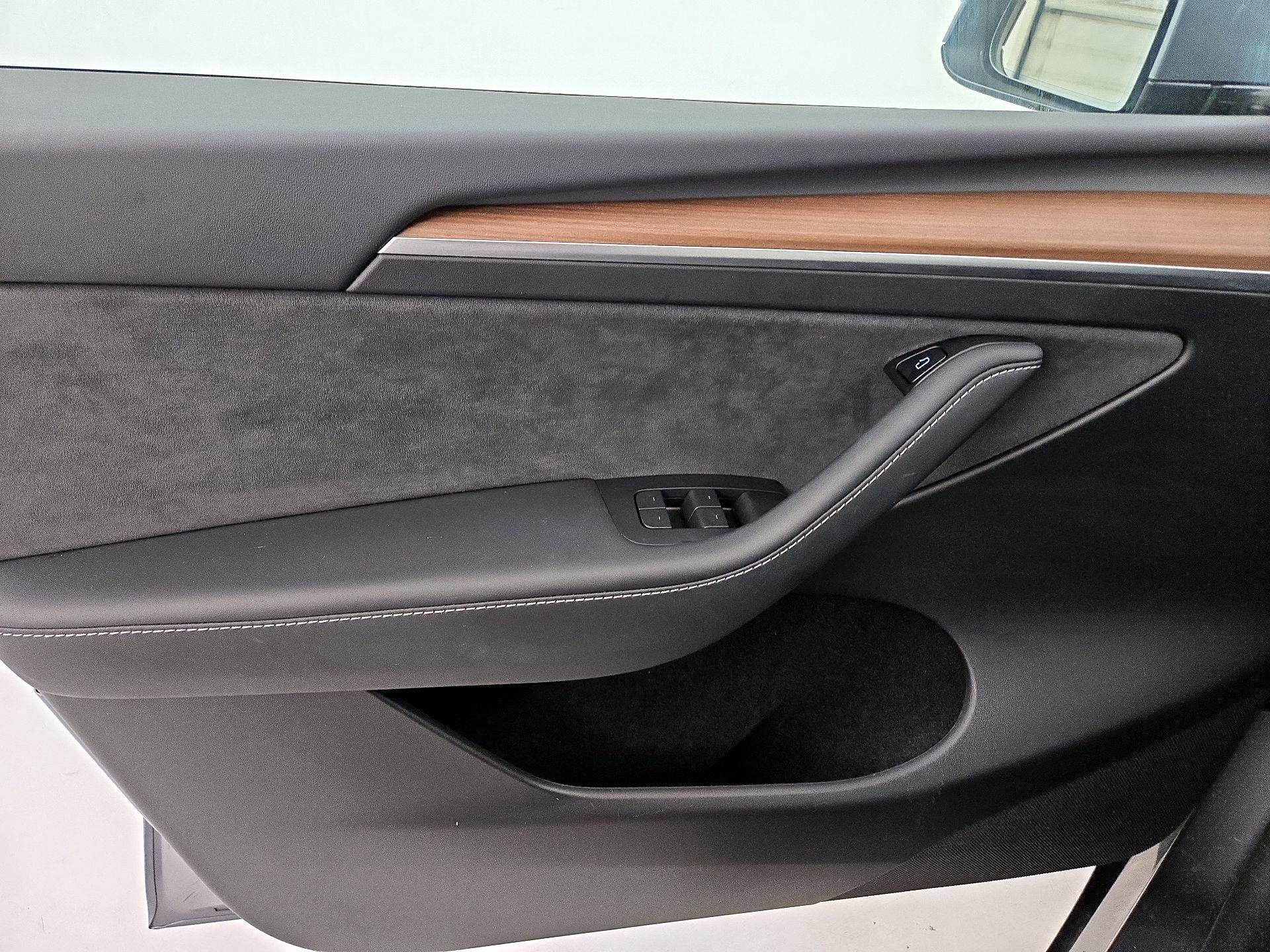 Thumbnail: 2024 Tesla Model Y - 12
