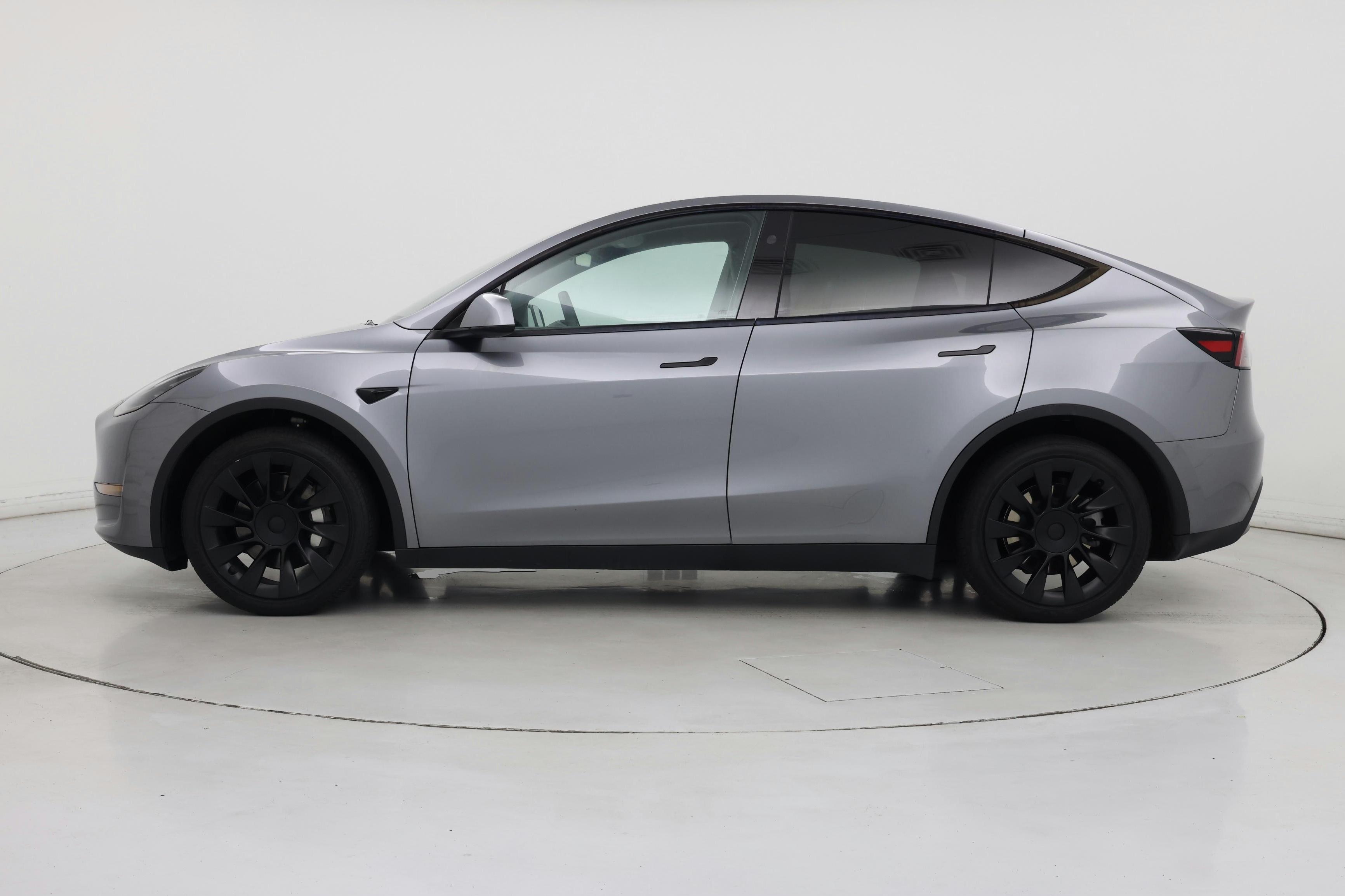 Thumbnail: 2024 Tesla Model Y - 3
