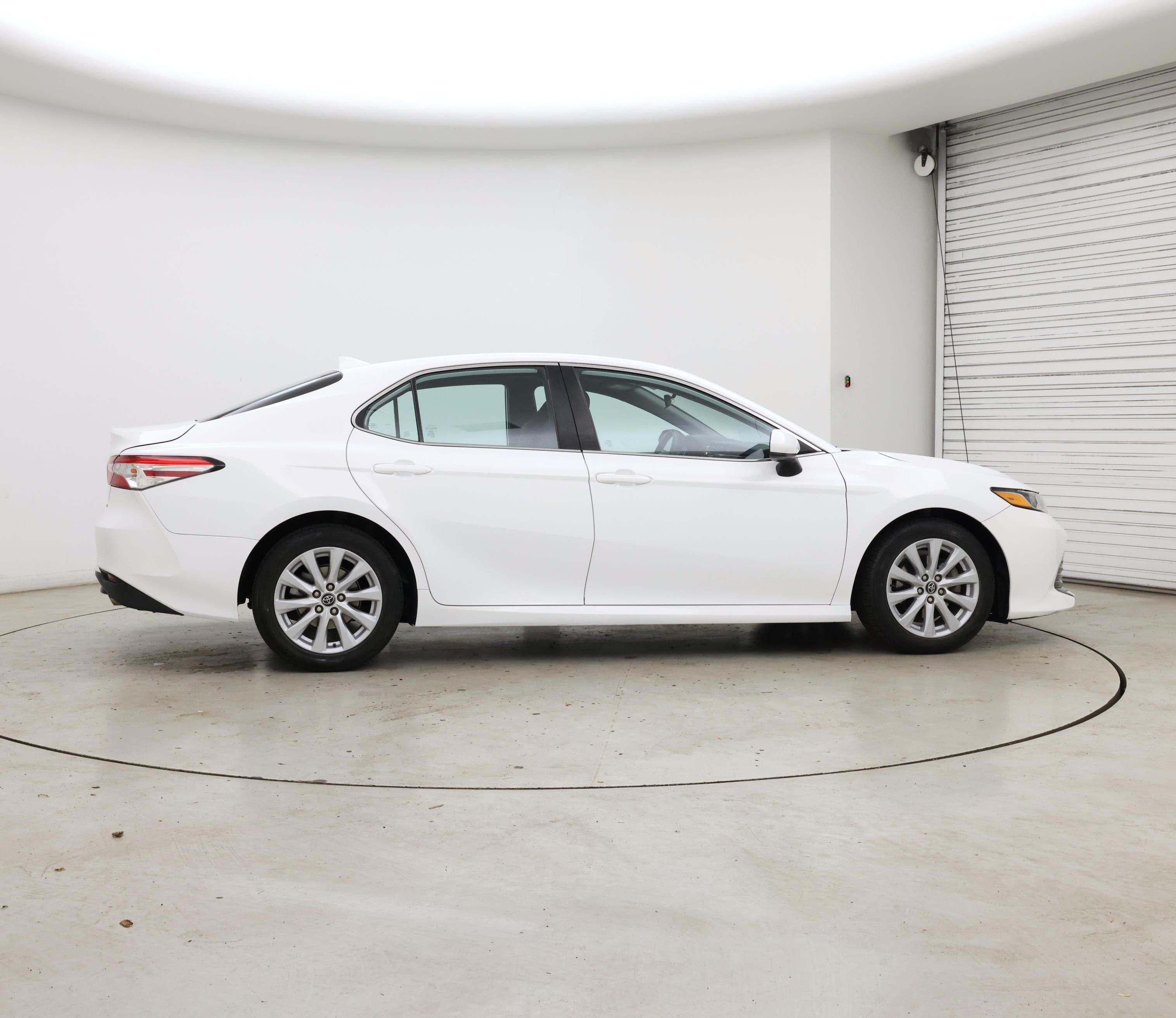Thumbnail: 2020 Toyota Camry - 7