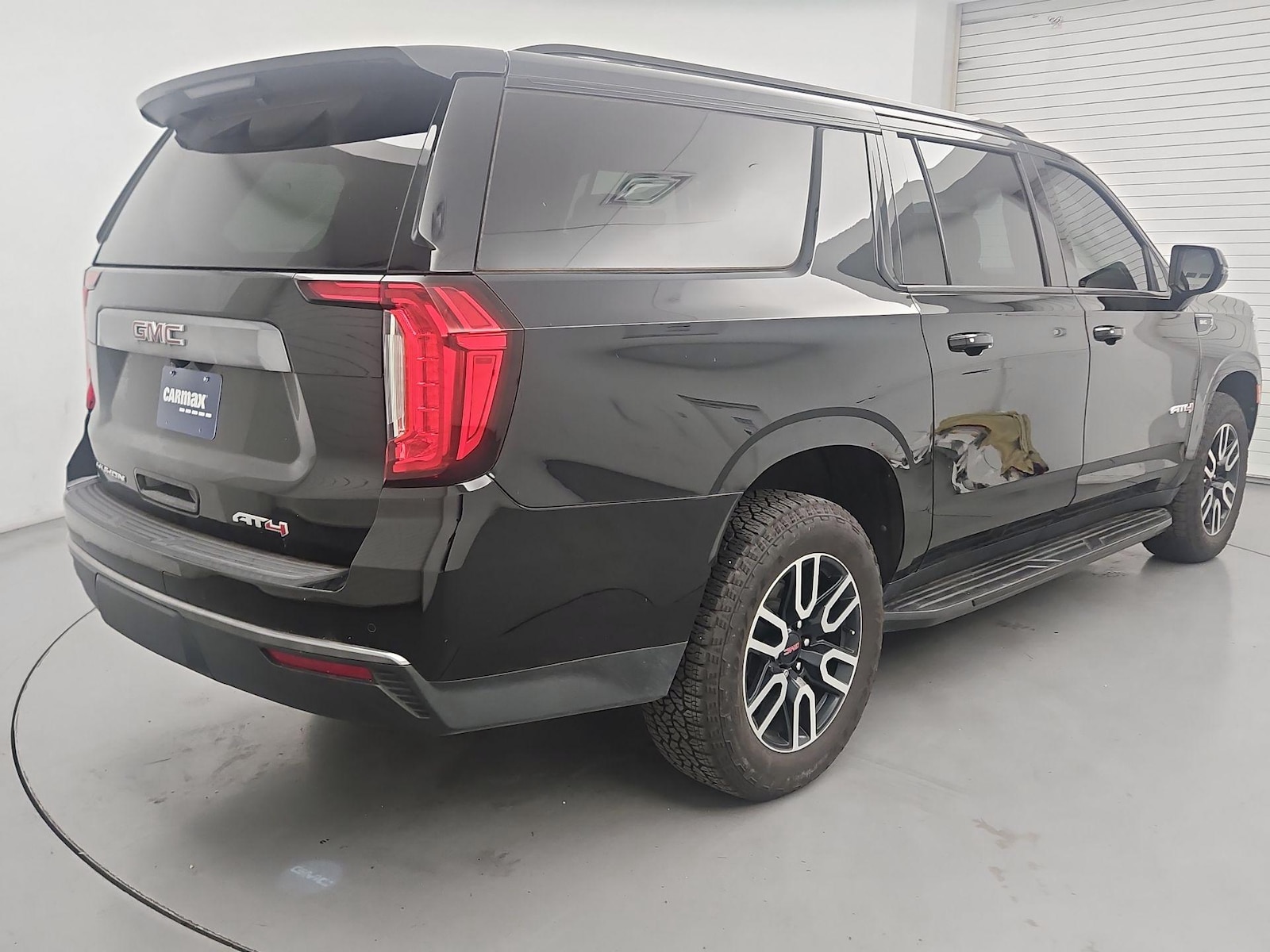 2021 GMC Yukon AT4 - Photo 5