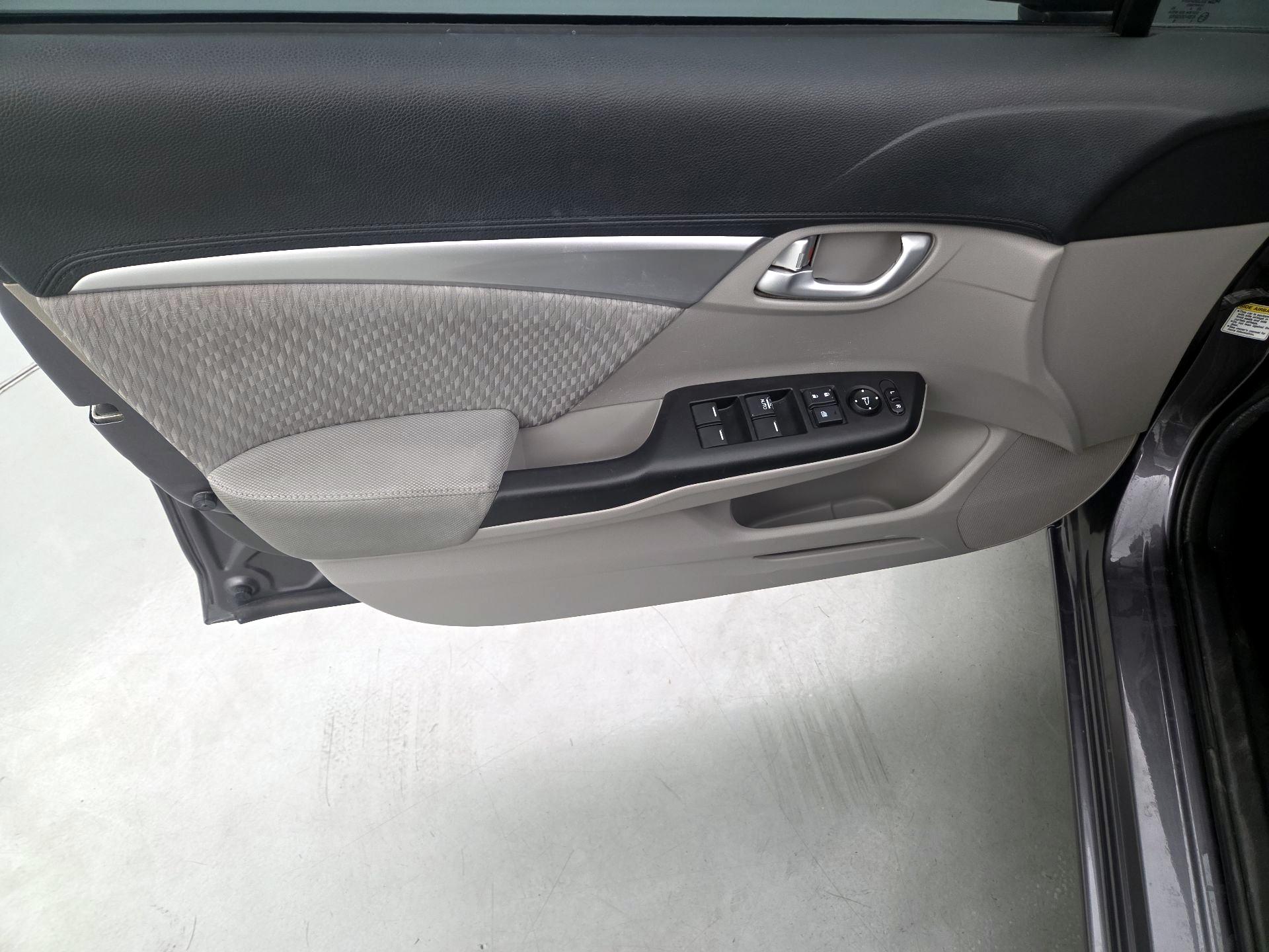 Thumbnail: 2015 Honda Civic - 12