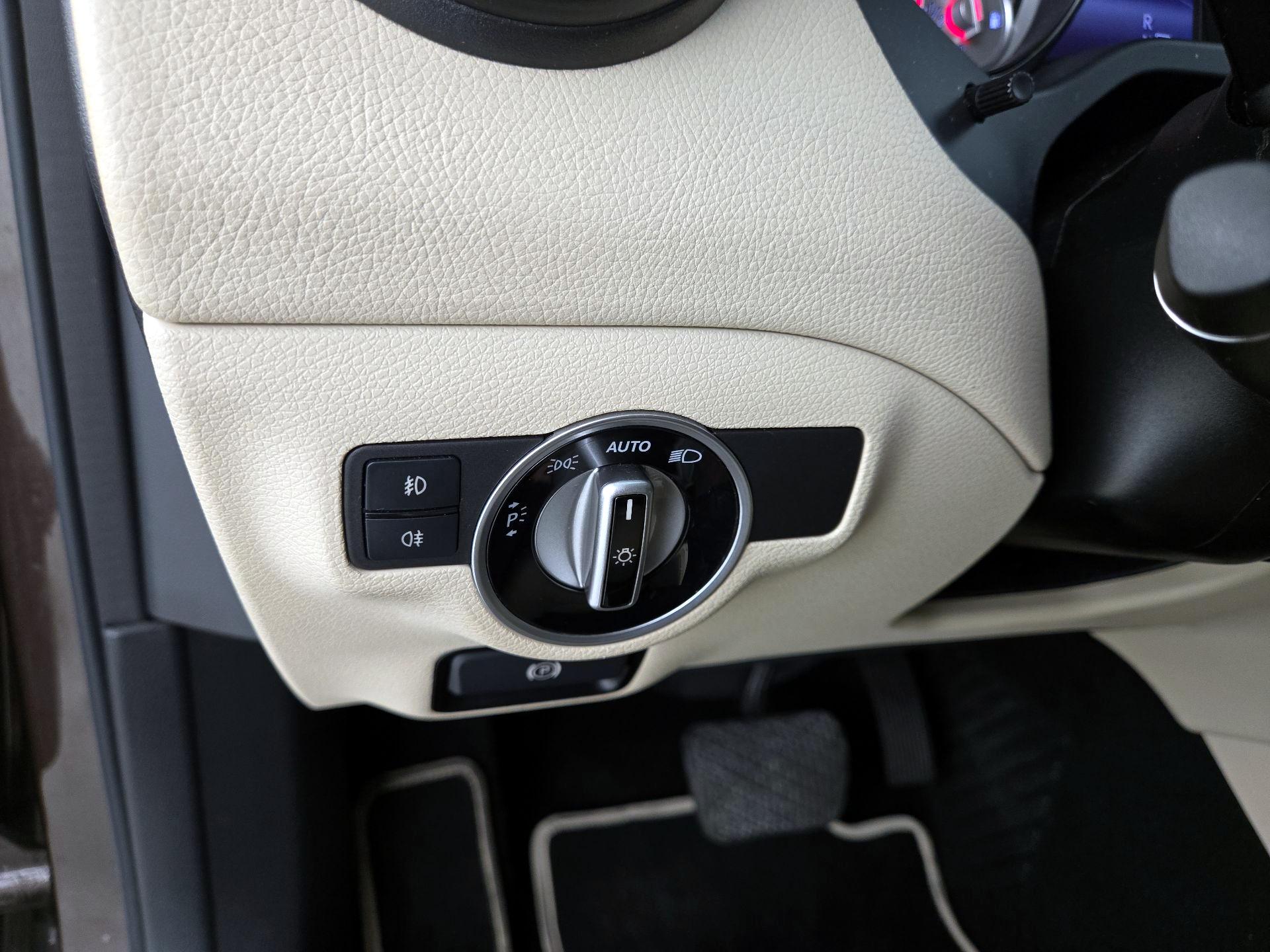 Thumbnail: 2015 Mercedes-Benz GLA - 13
