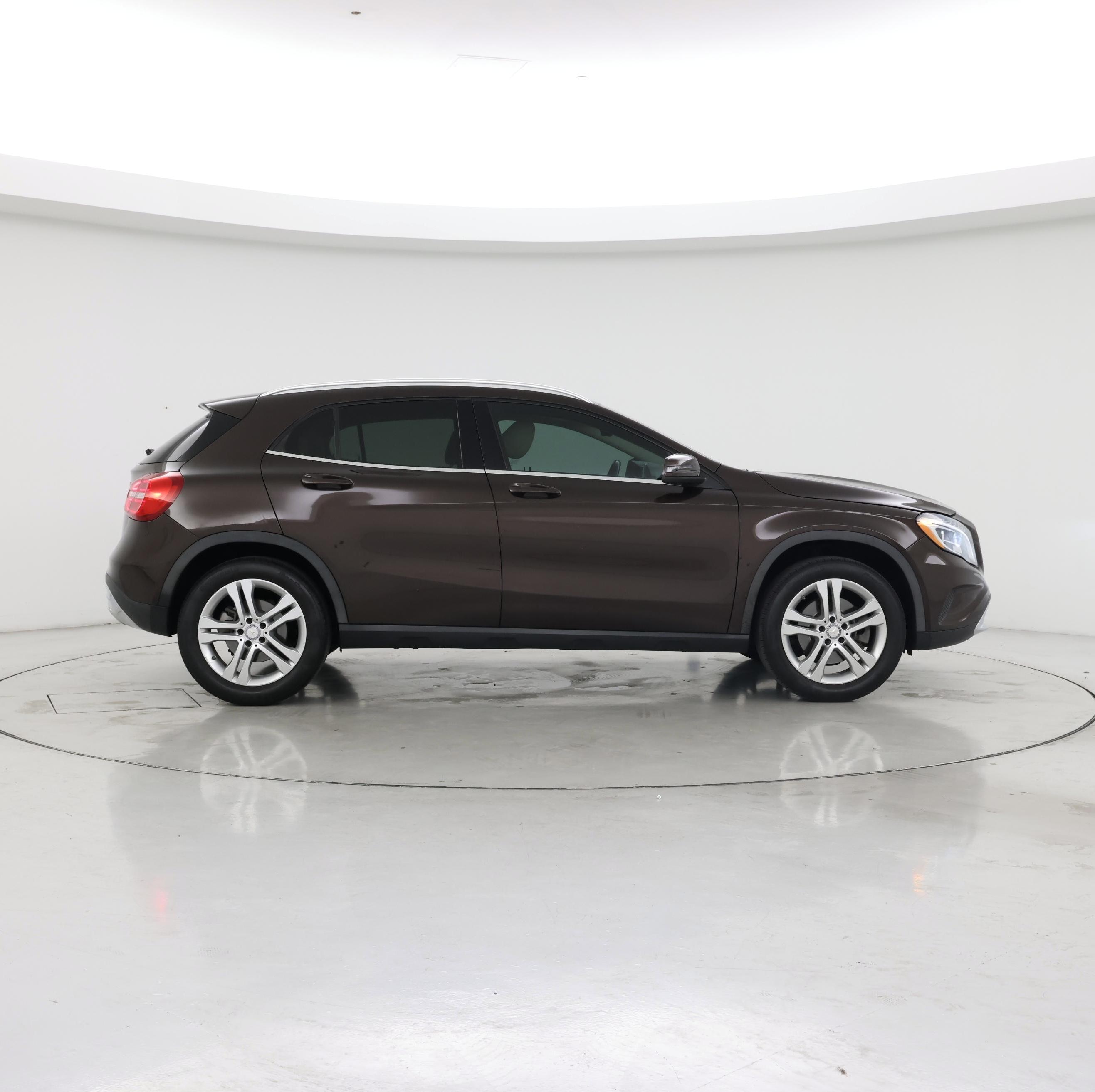 Thumbnail: 2015 Mercedes-Benz GLA - 7