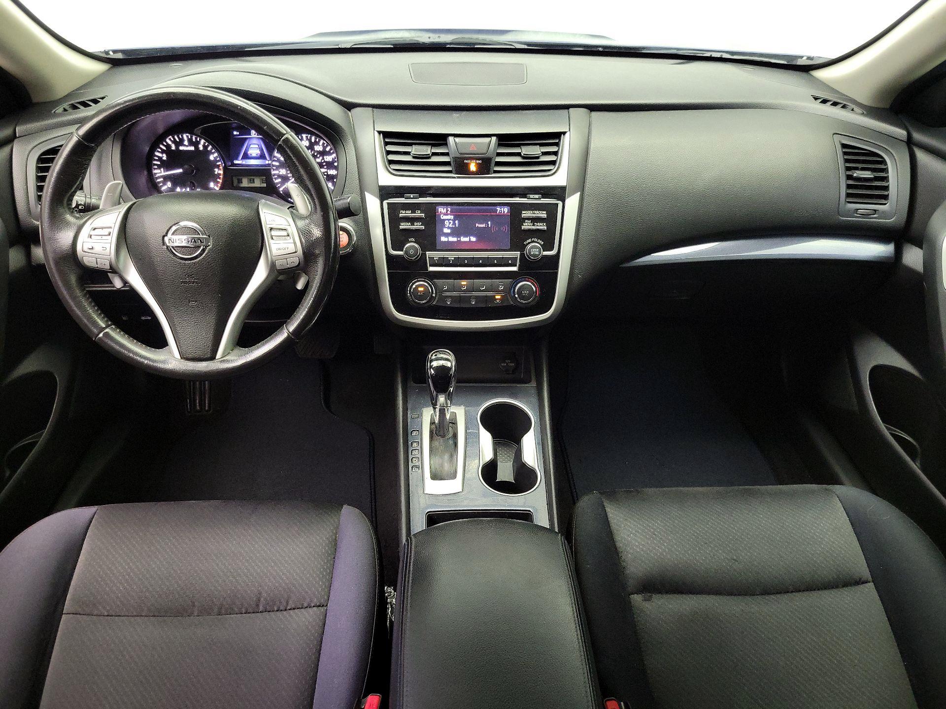 Thumbnail: 2018 Nissan Altima - 9