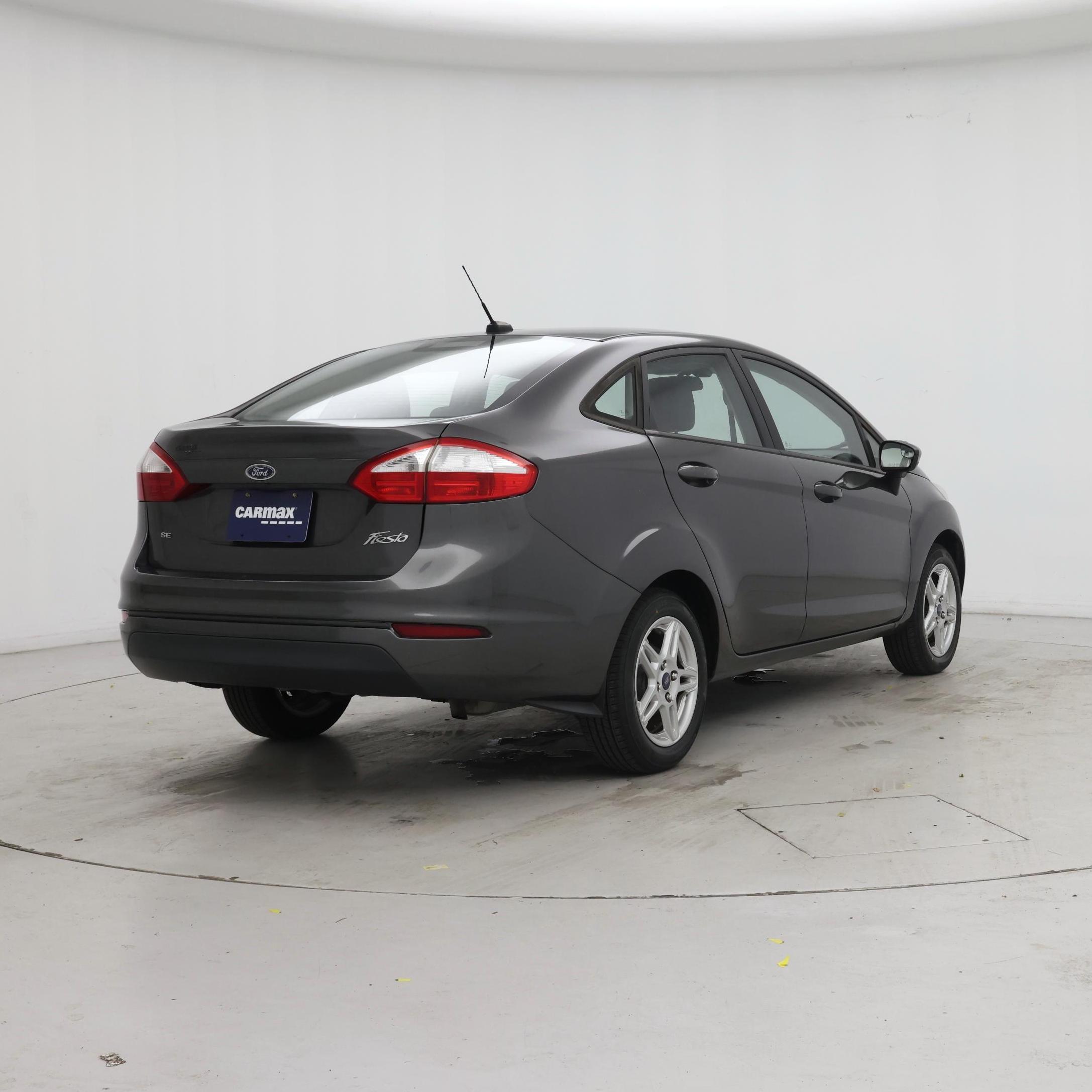 Thumbnail: 2017 Ford Fiesta - 8