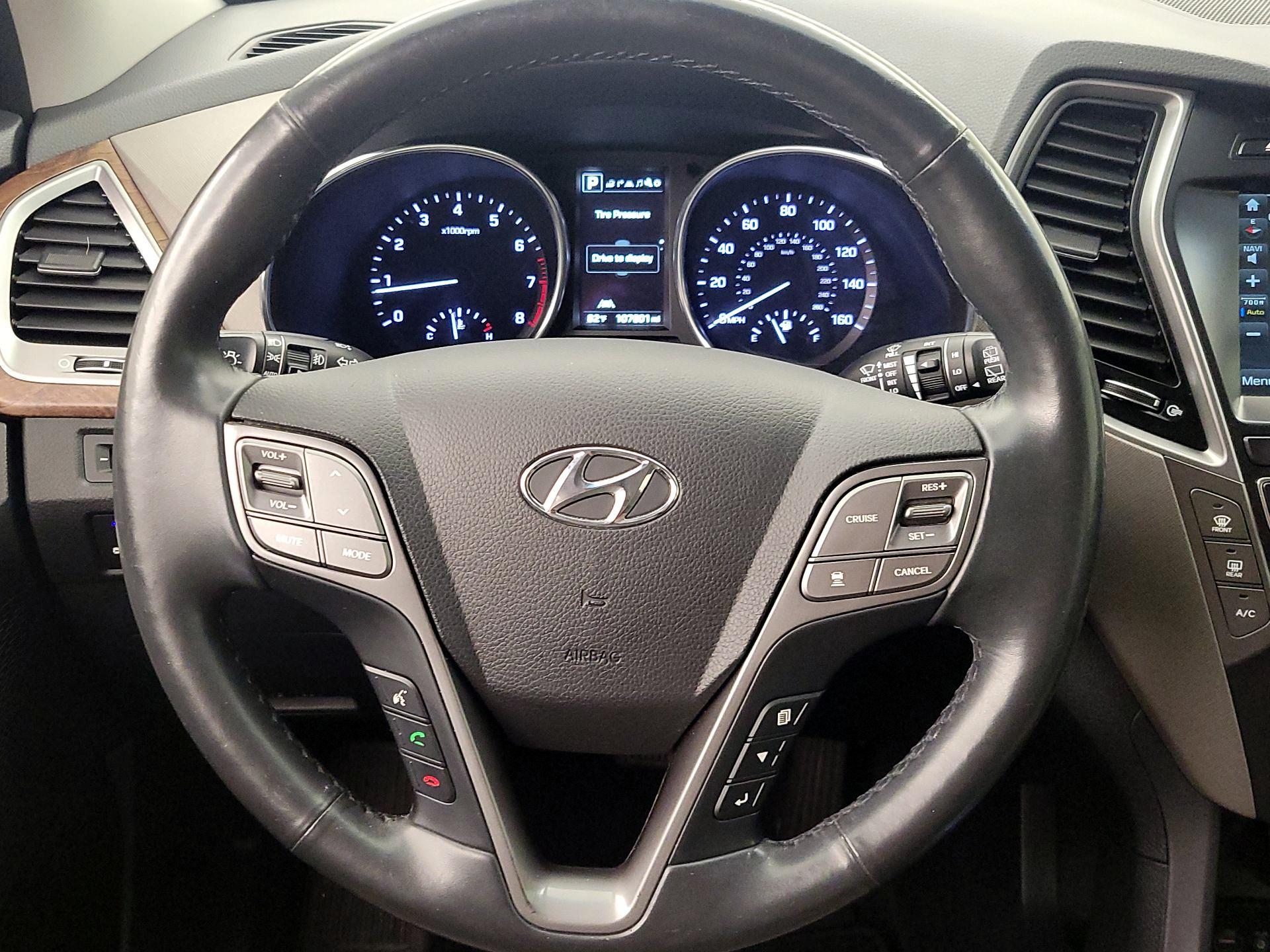 Thumbnail: 2017 Hyundai Santa Fe - 10
