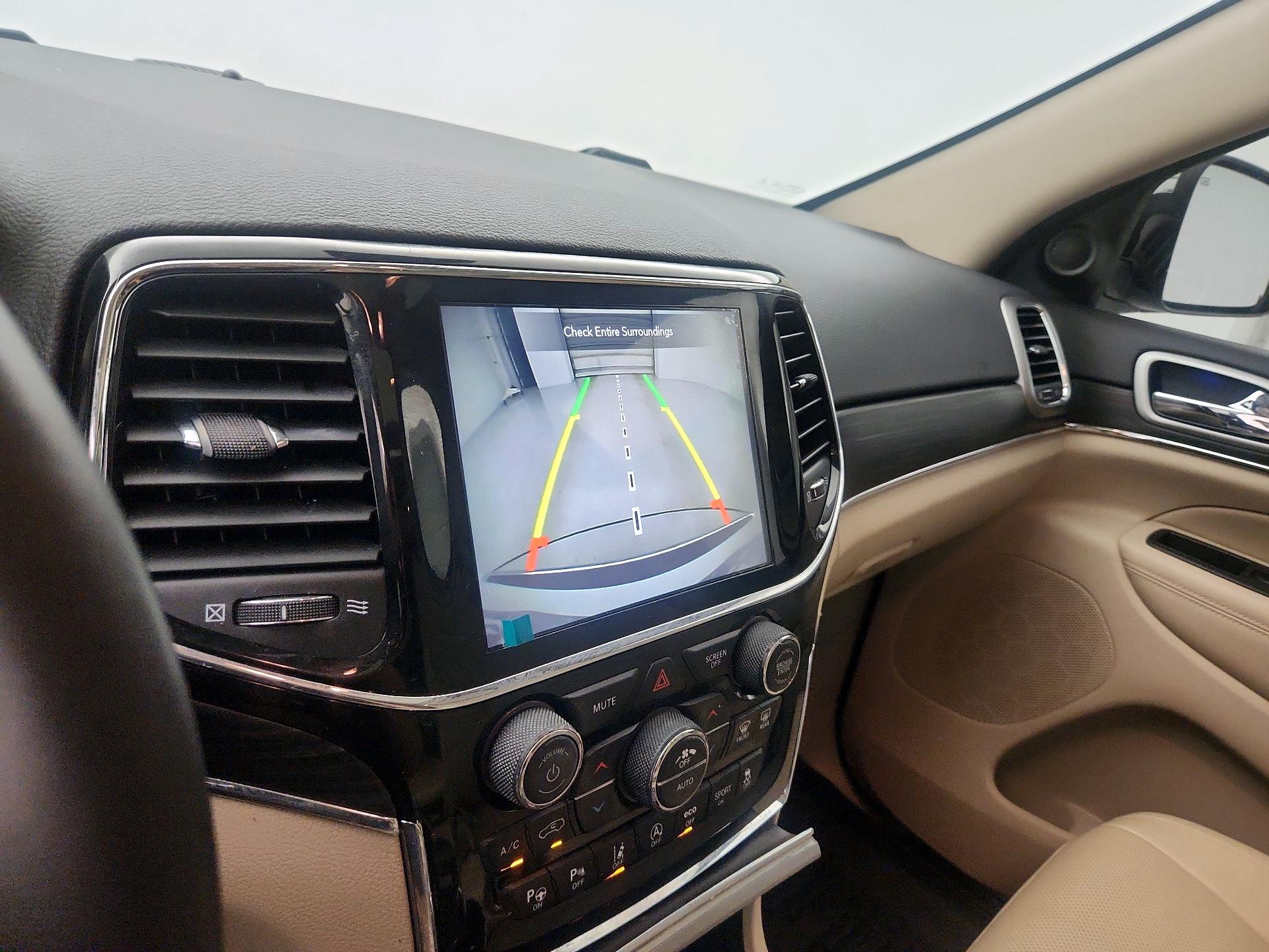 Thumbnail: 2020 Jeep Grand Cherokee - 15