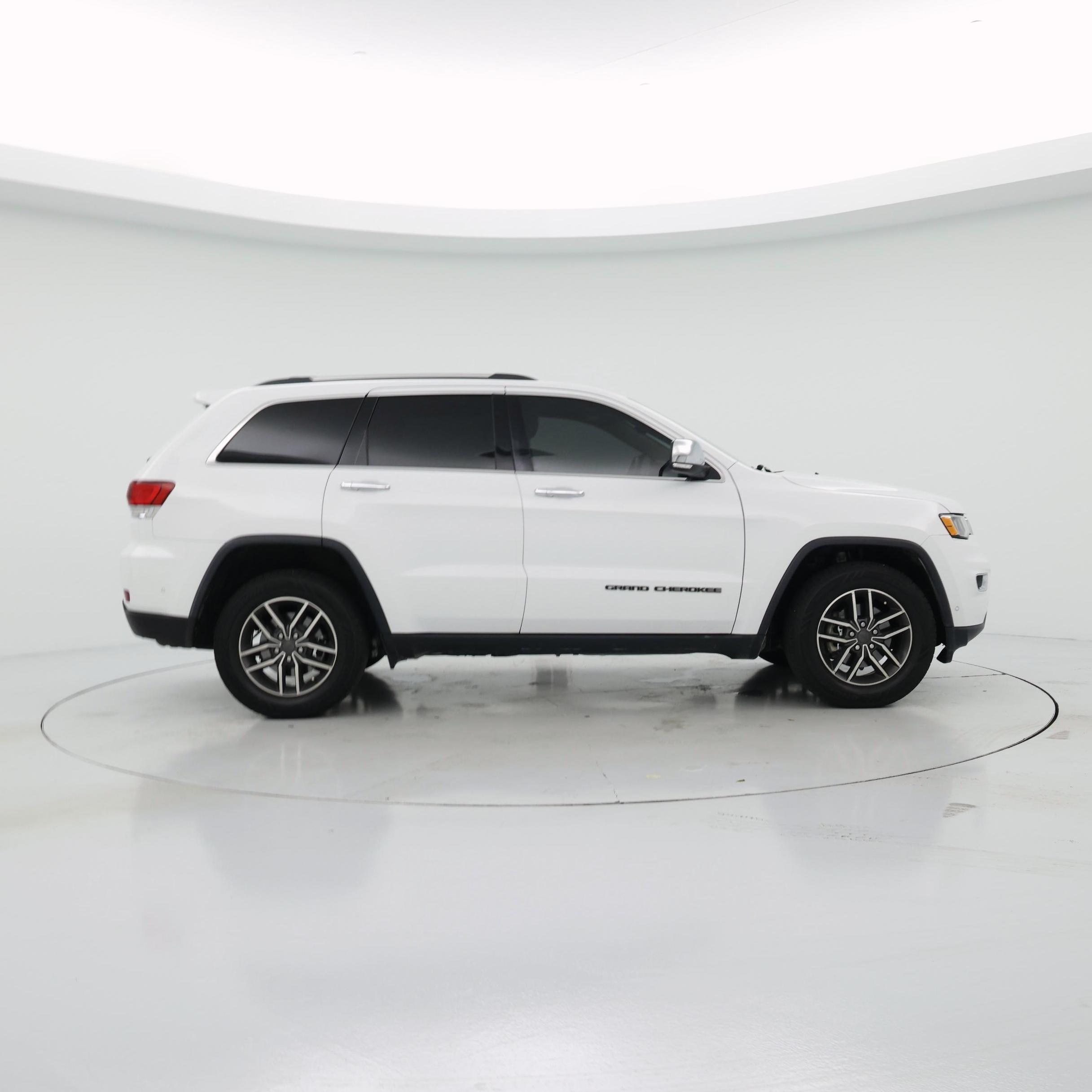 Thumbnail: 2020 Jeep Grand Cherokee - 7