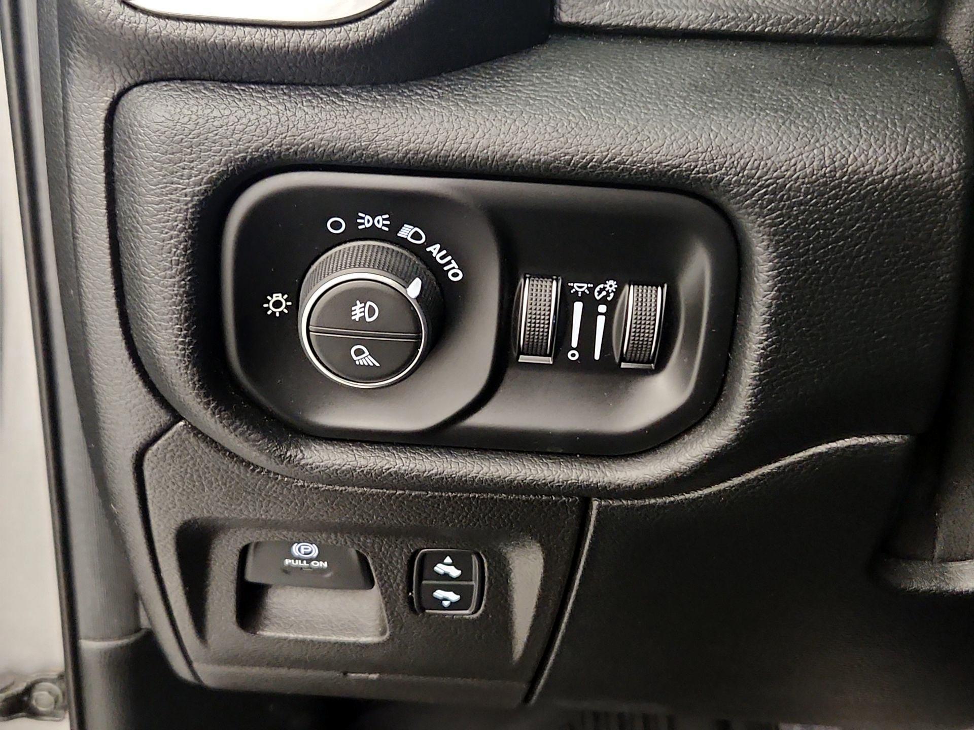 Thumbnail: 2021 RAM 1500 - 13