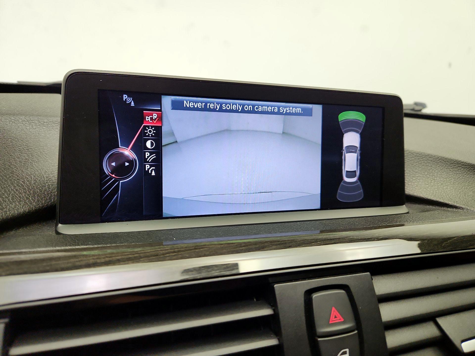 Thumbnail: 2015 BMW 4 Series - 15