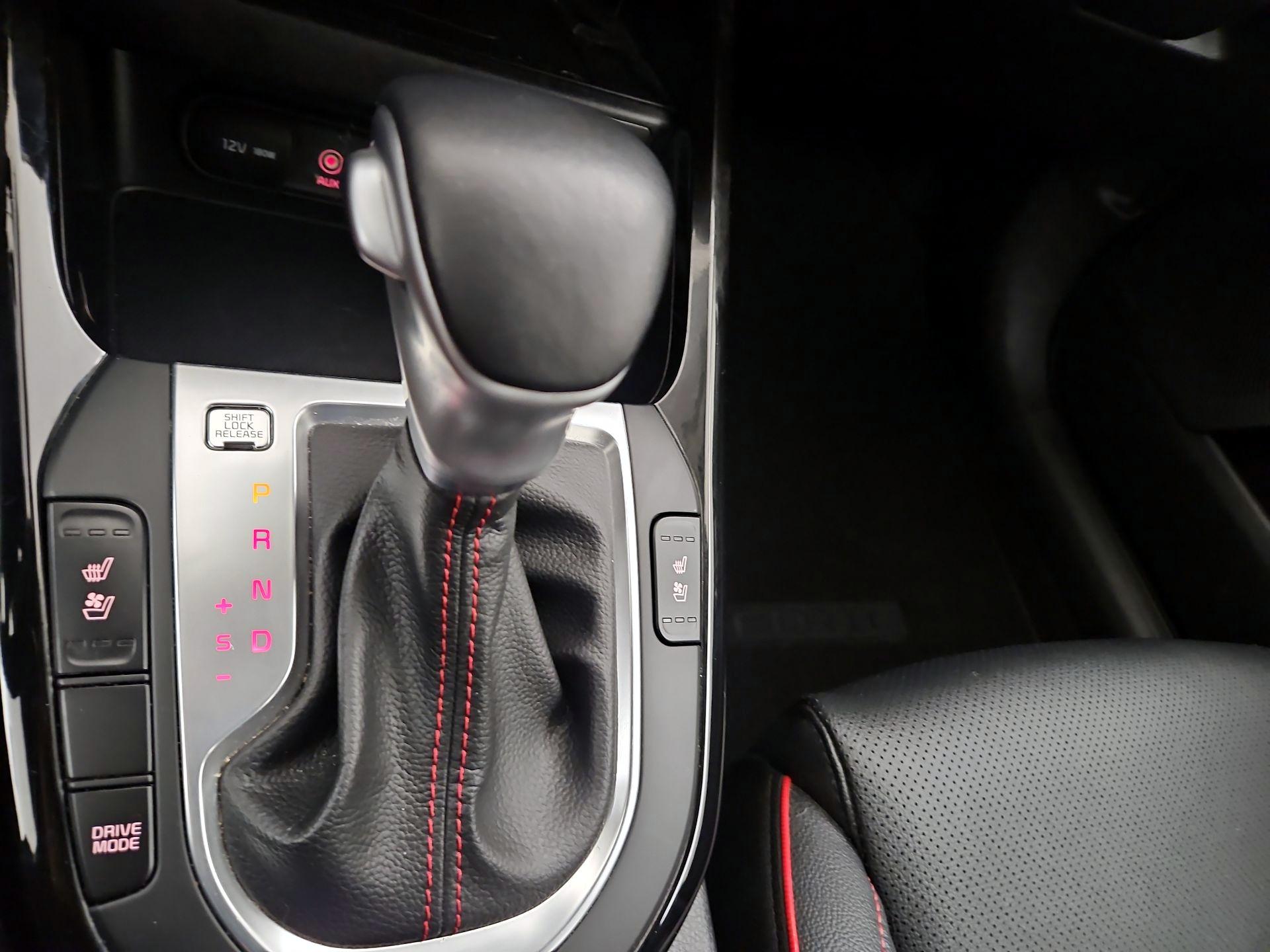 Thumbnail: 2021 Kia Forte - 17