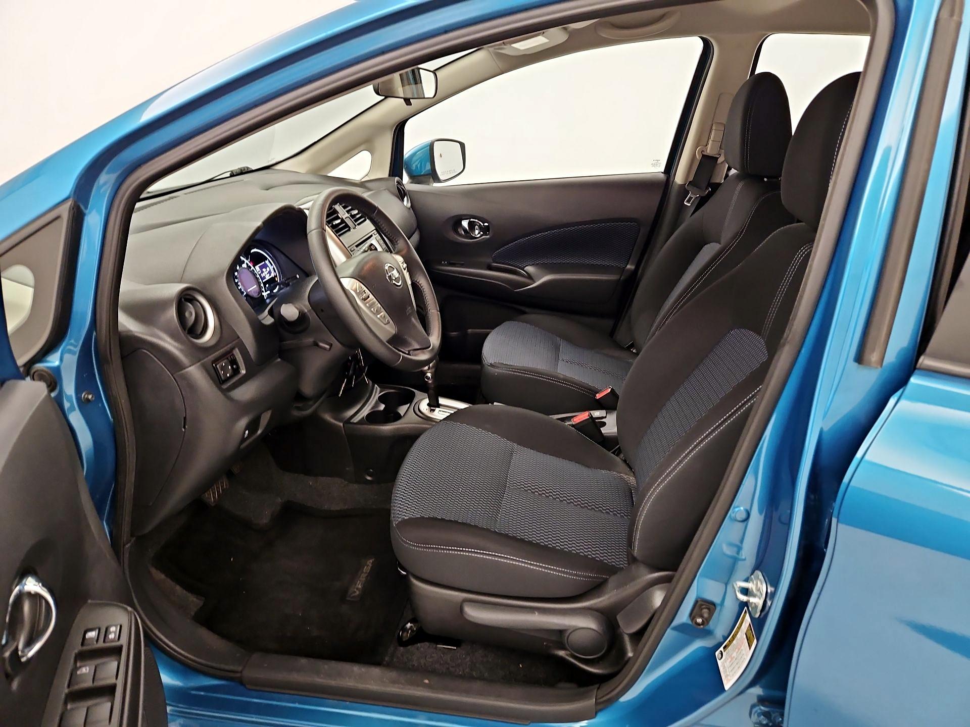 Thumbnail: 2015 Nissan Versa Note - 11