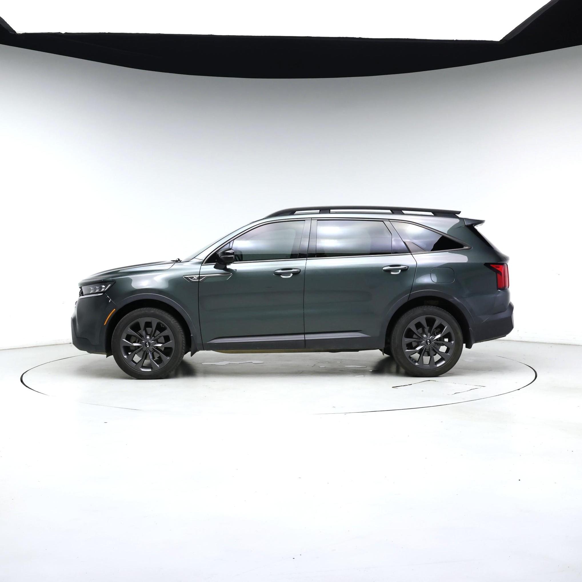 Thumbnail: 2021 Kia Sorento - 3