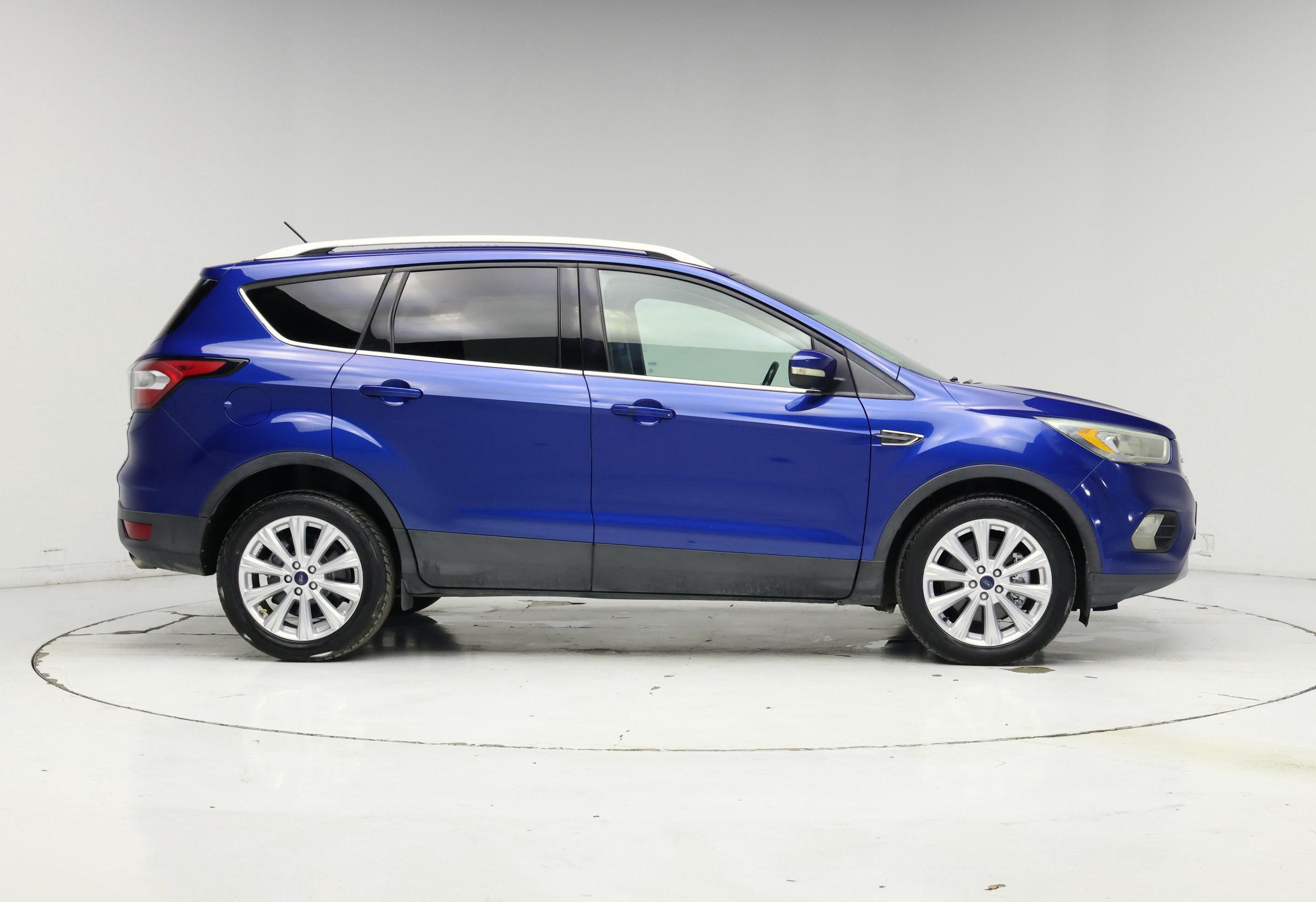 Thumbnail: 2017 Ford Escape - 7