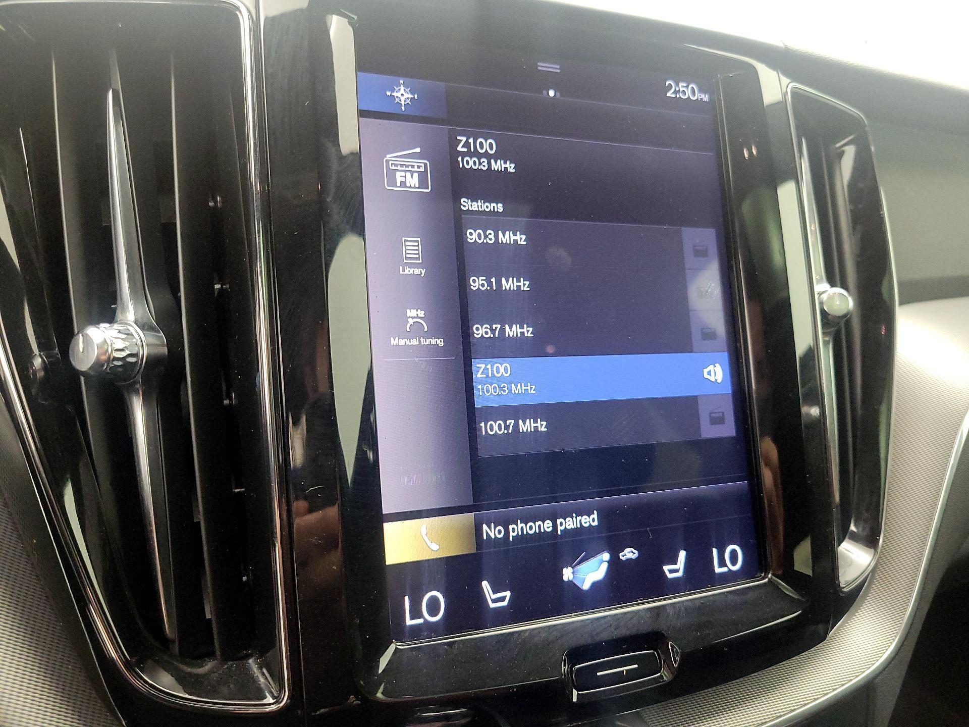 Thumbnail: 2019 Volvo XC60 - 16