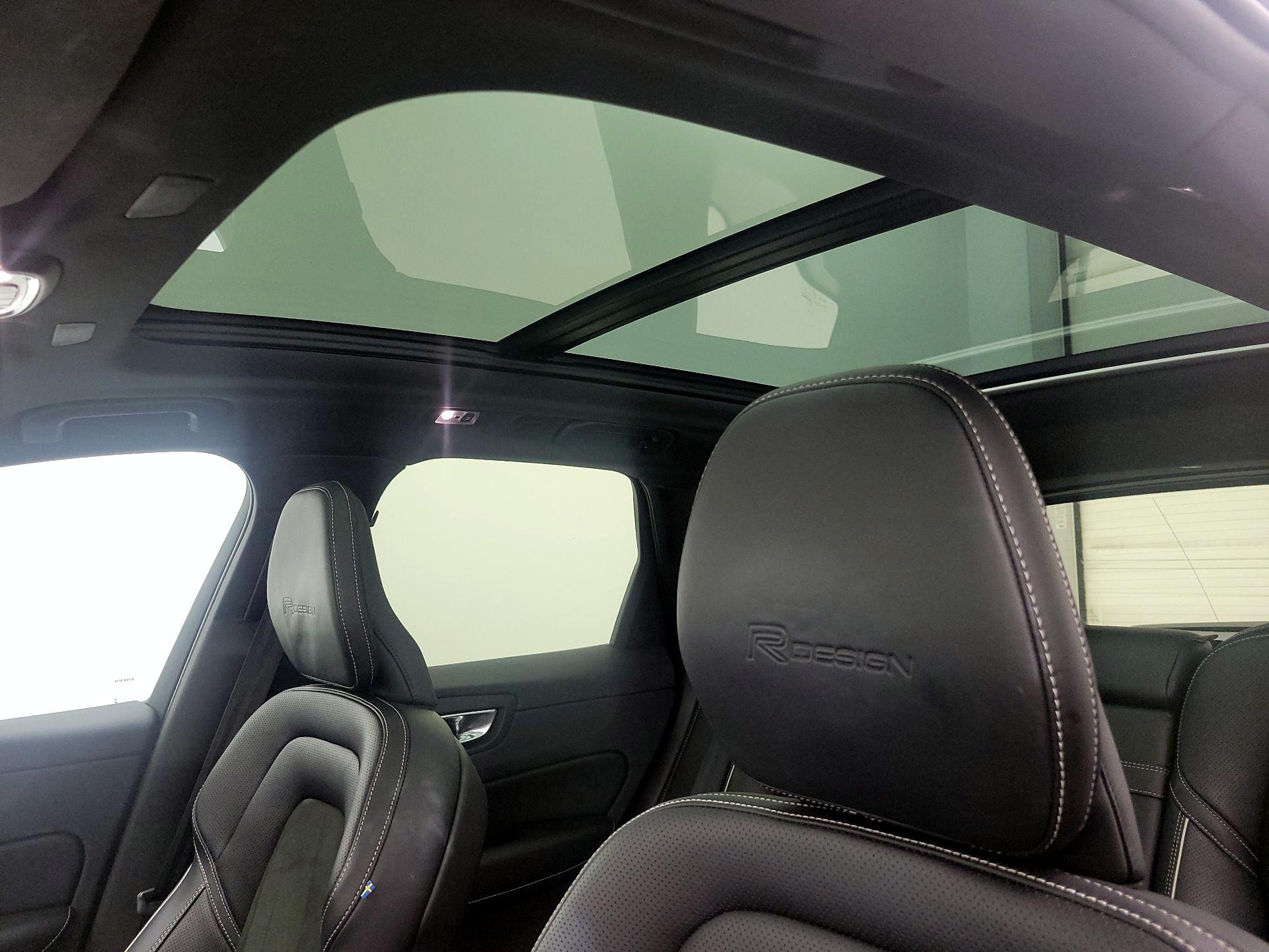 Thumbnail: 2019 Volvo XC60 - 20