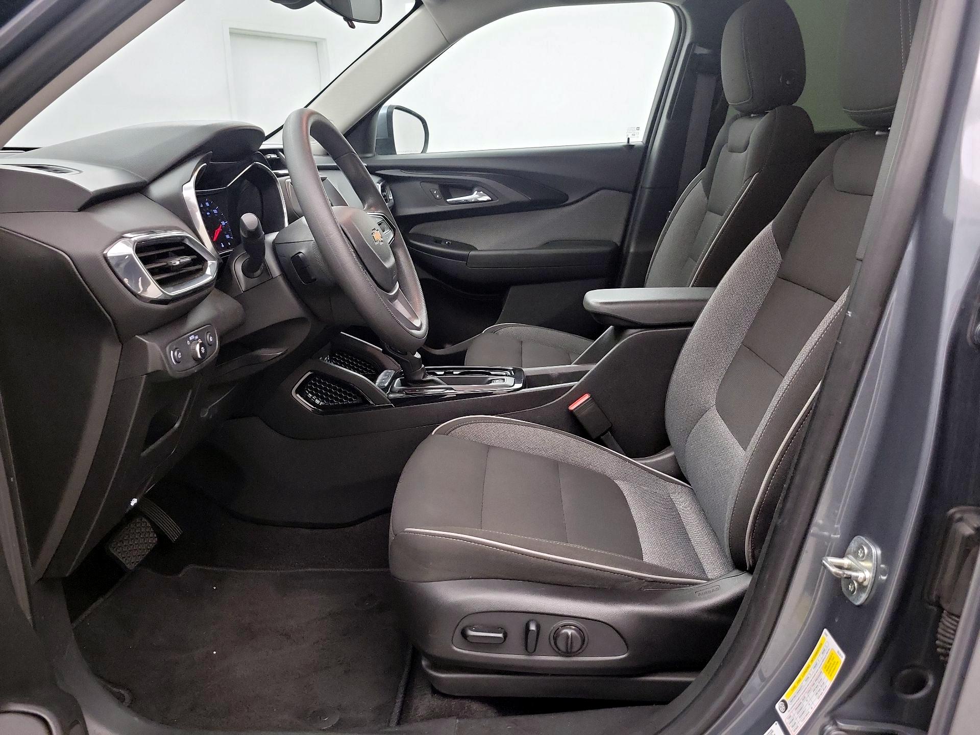 Thumbnail: 2022 Chevrolet TrailBlazer - 11