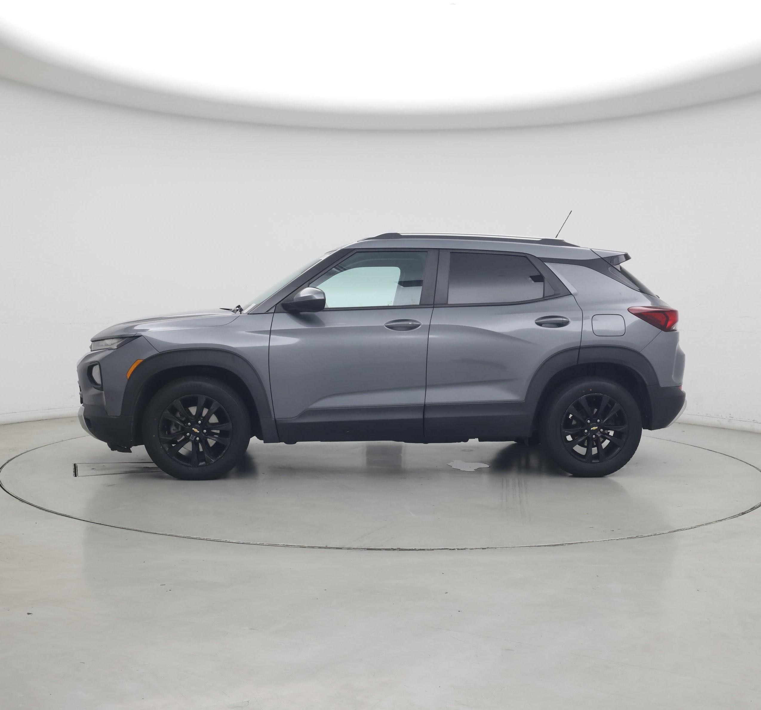 Thumbnail: 2022 Chevrolet TrailBlazer - 3