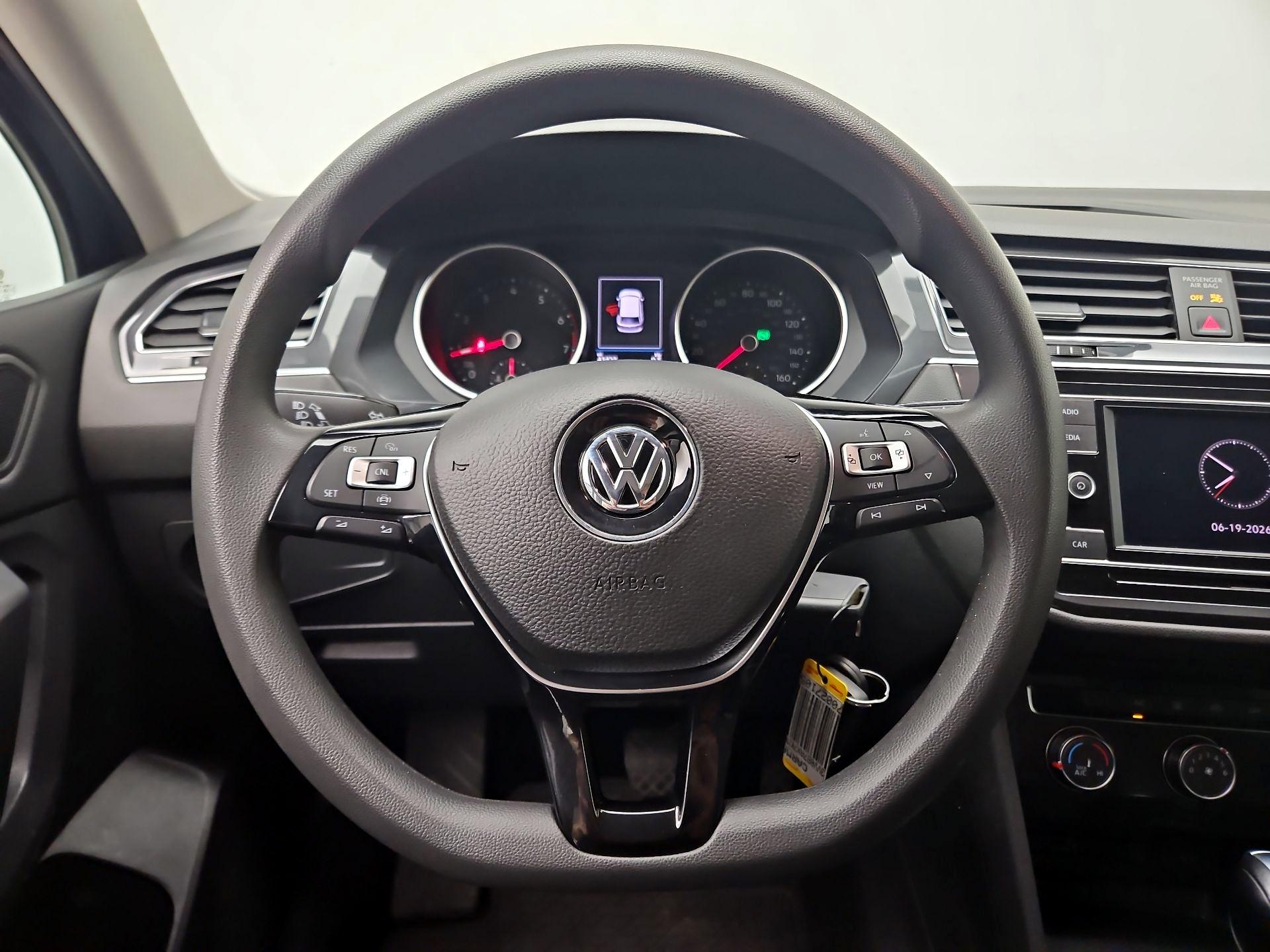 Thumbnail: 2019 Volkswagen Tiguan - 10
