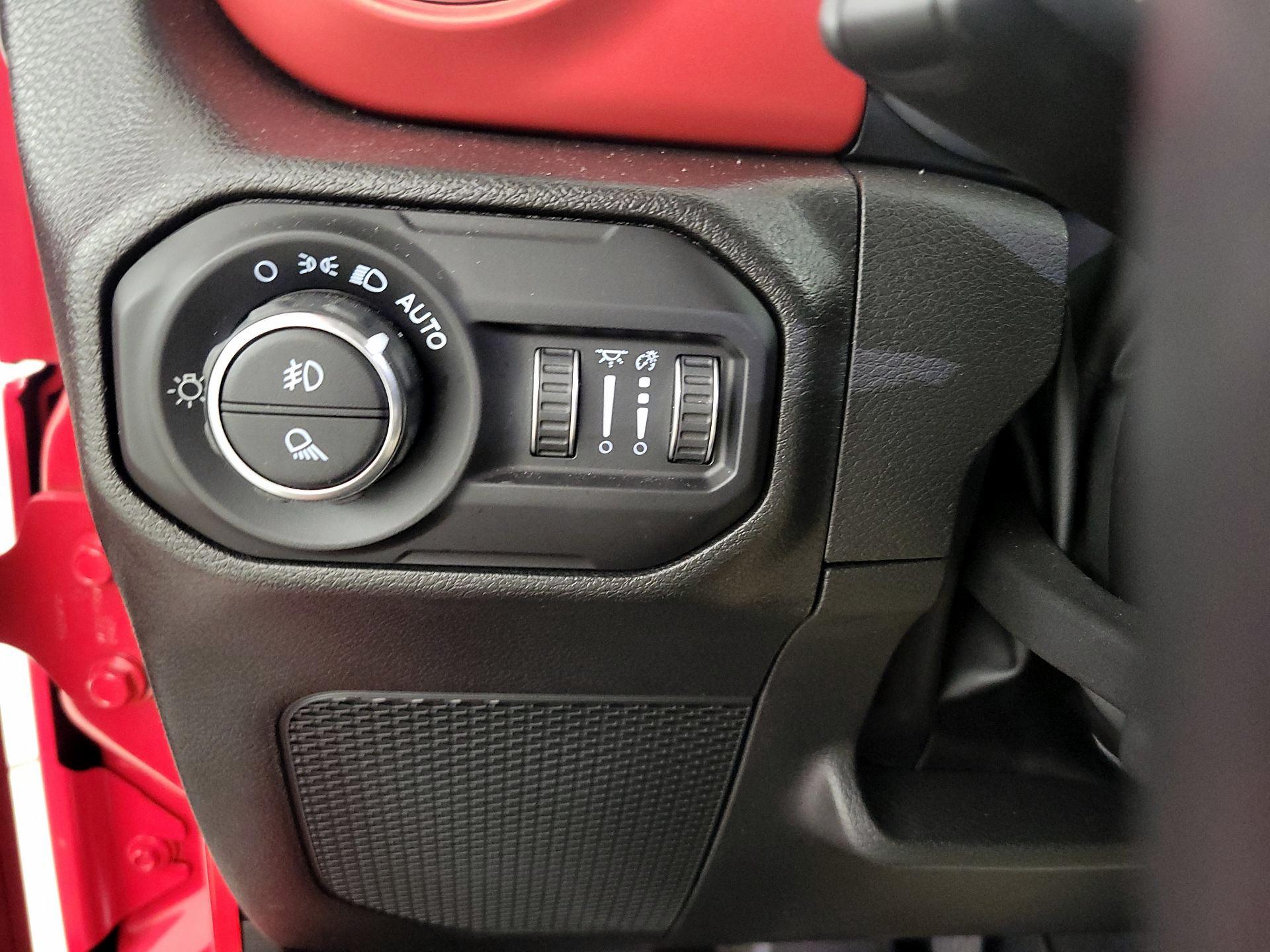 Thumbnail: 2022 Jeep Gladiator - 13