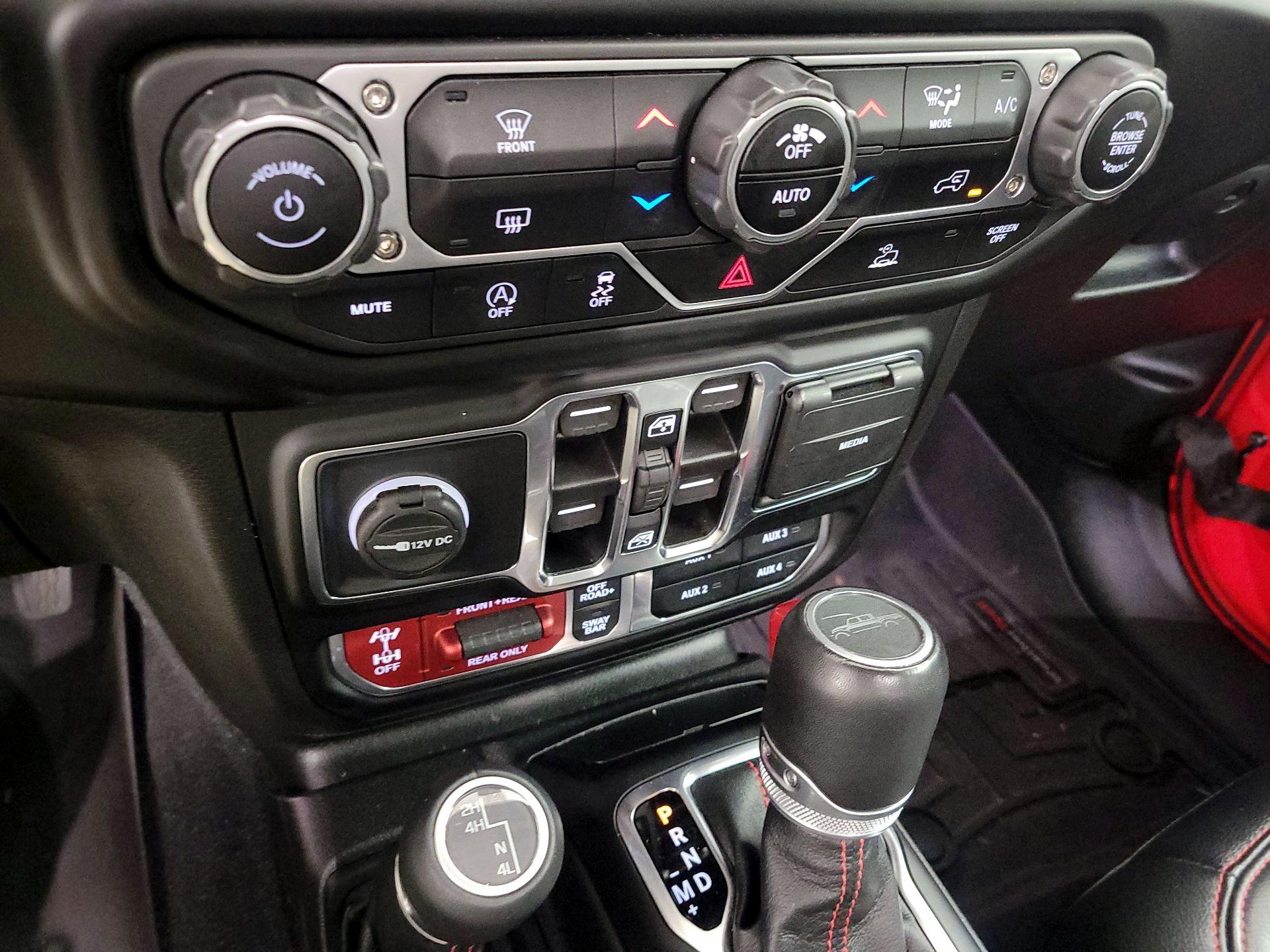 Thumbnail: 2022 Jeep Gladiator - 17