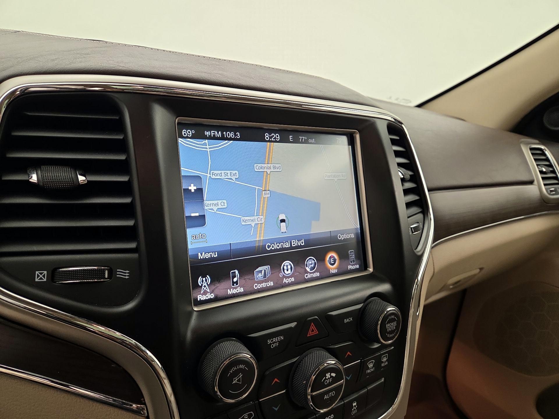 Thumbnail: 2014 Jeep Grand Cherokee - 14