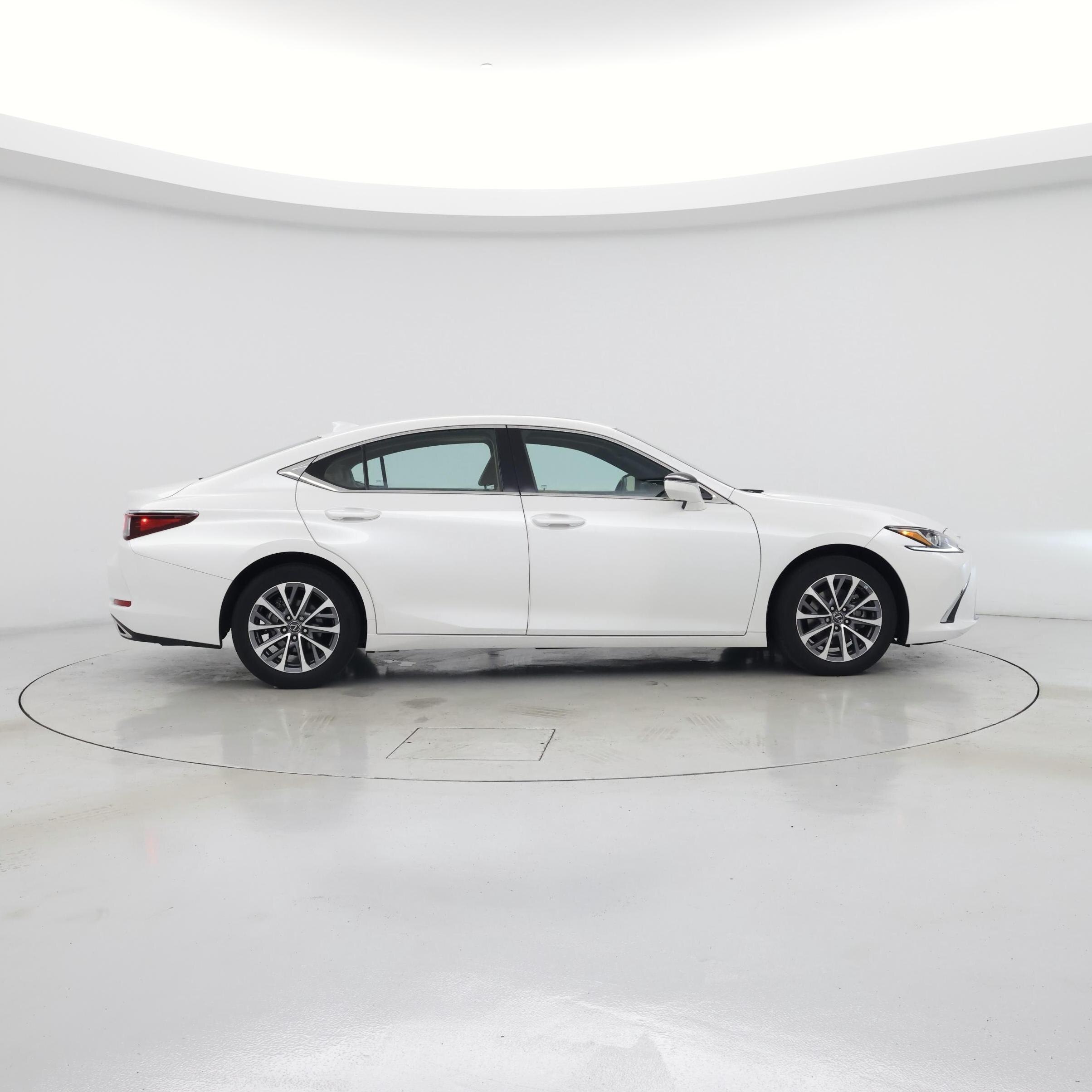 Thumbnail: 2022 Lexus ES - 7