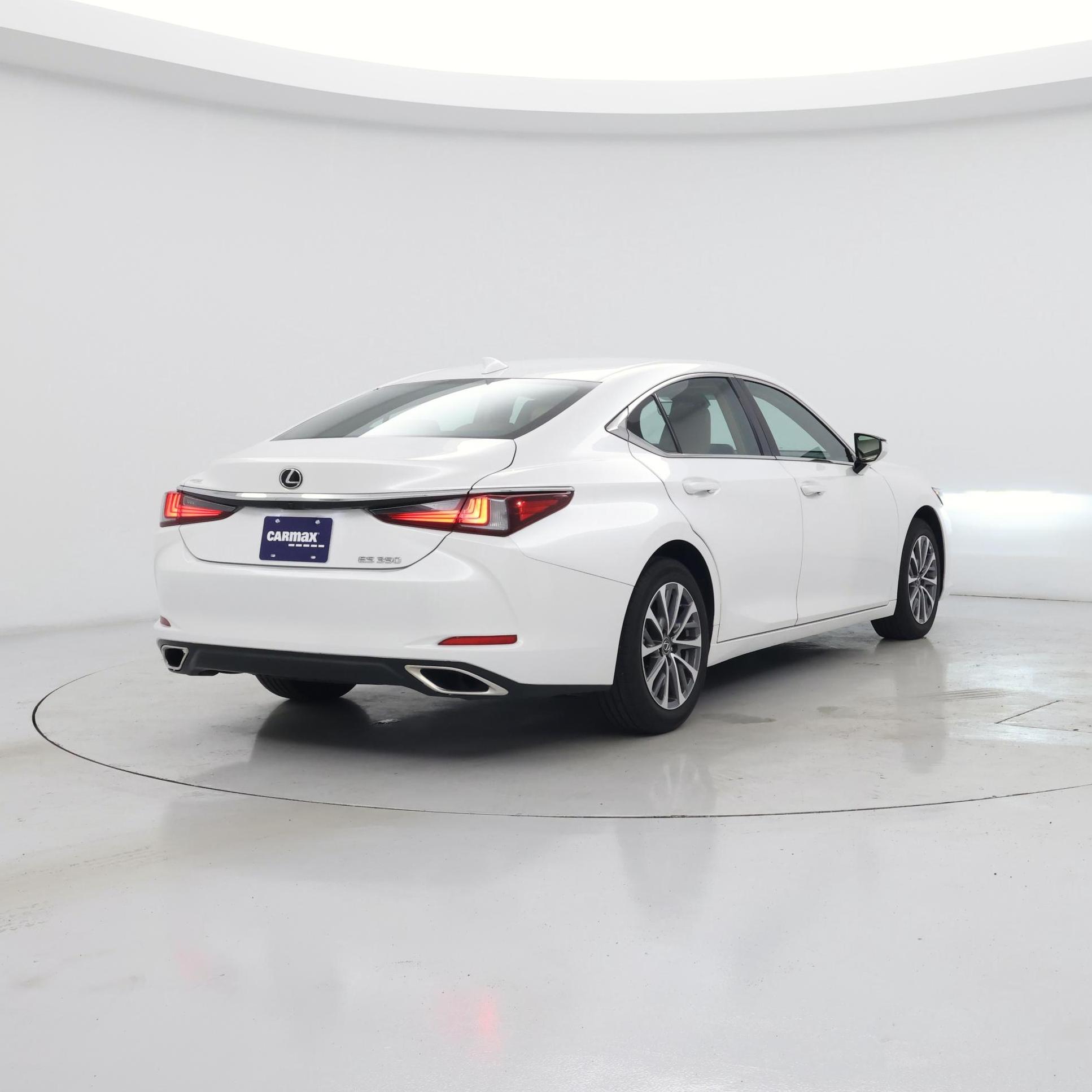 Thumbnail: 2022 Lexus ES - 8