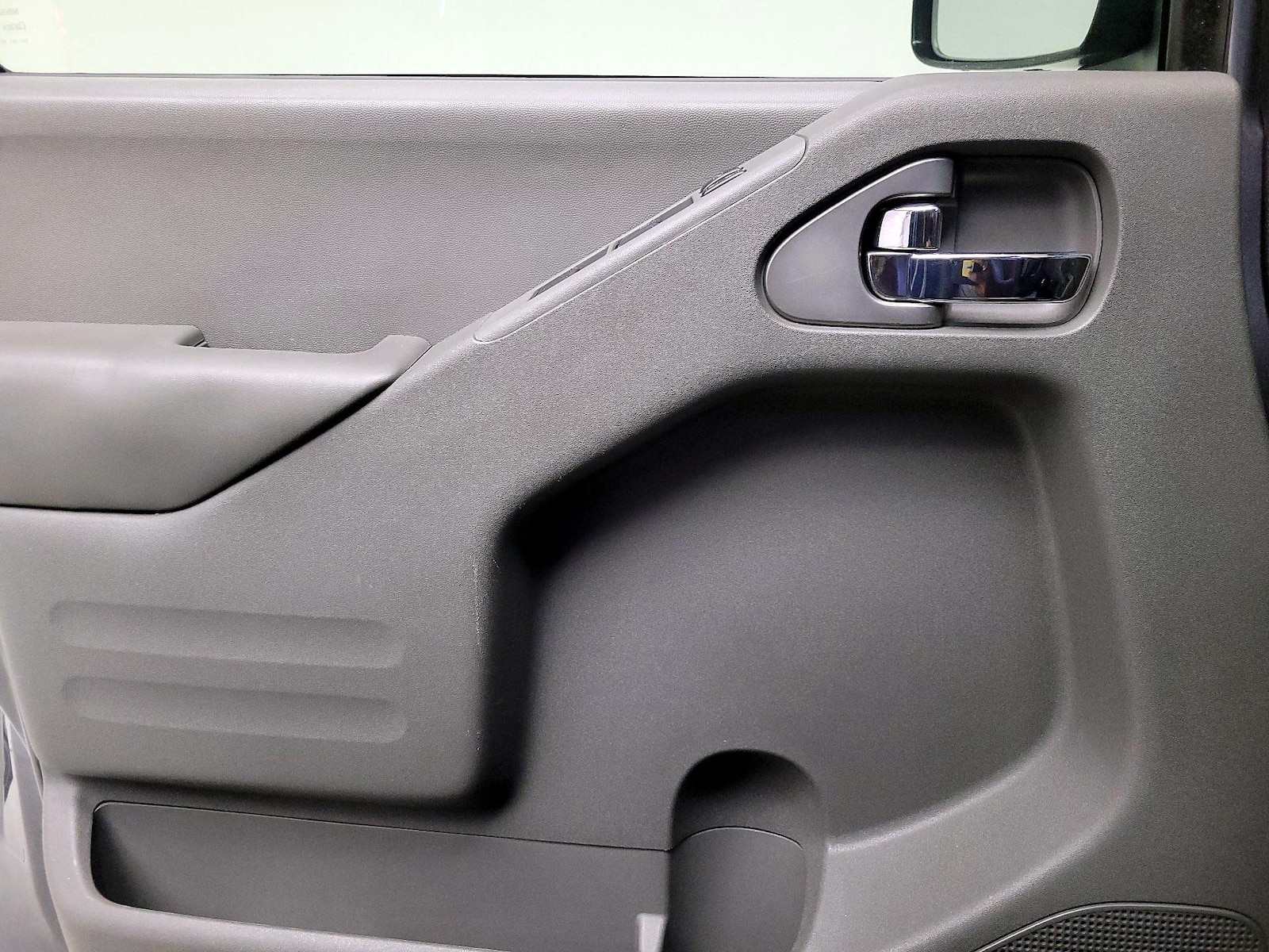 2017 Nissan Frontier SV - Photo 13