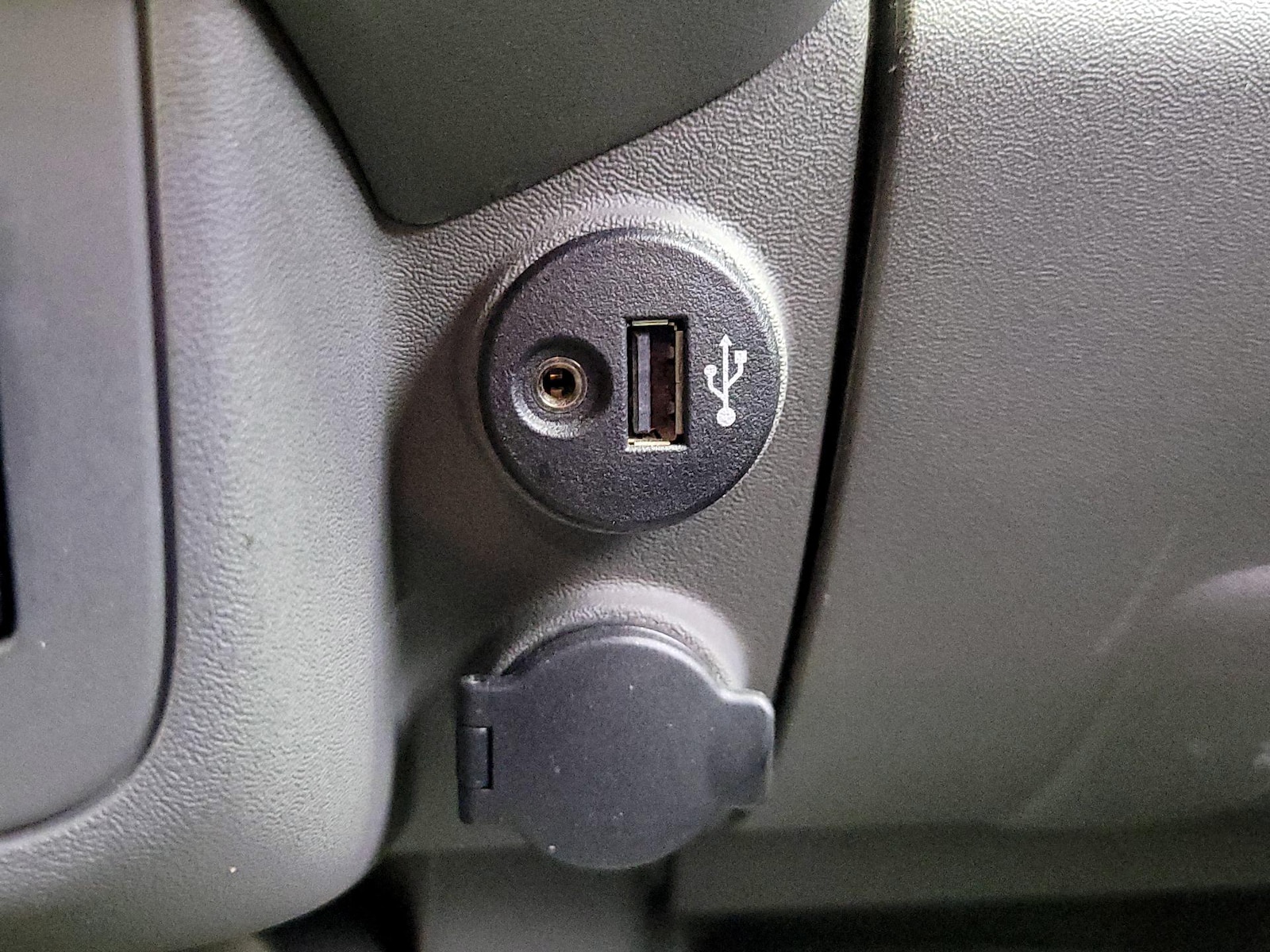 2017 Nissan Frontier SV - Photo 19