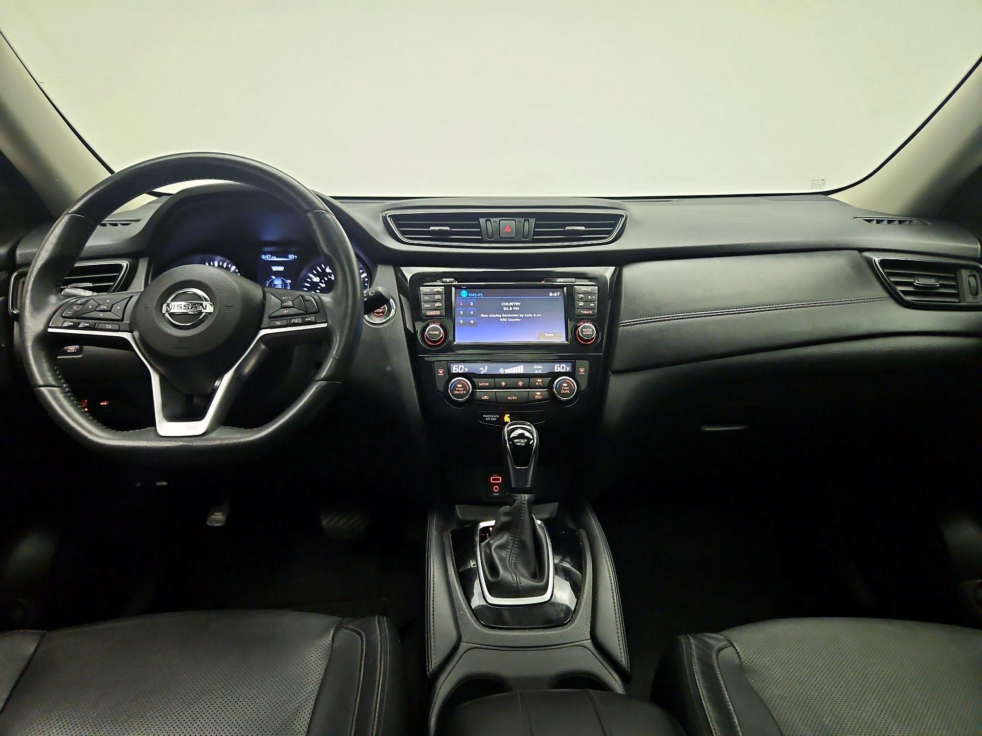Thumbnail: 2017 Nissan Rogue - 9