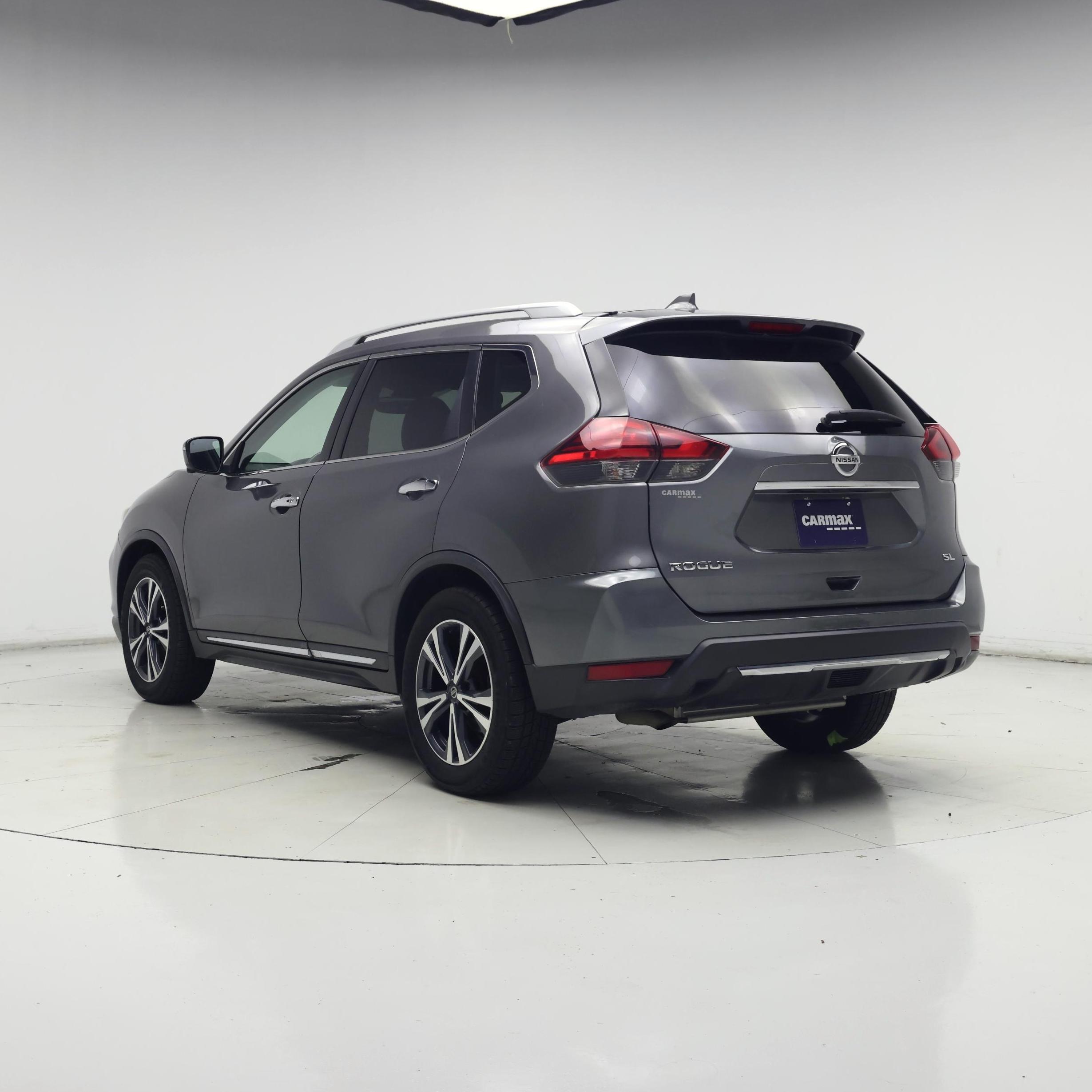Thumbnail: 2017 Nissan Rogue - 2