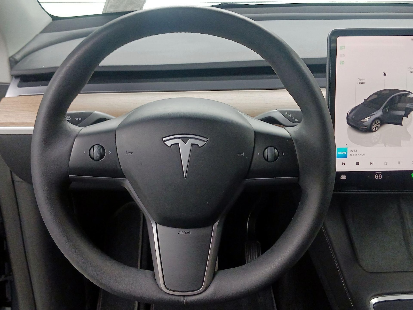 2023 Tesla Model Y Long Range - Photo 11