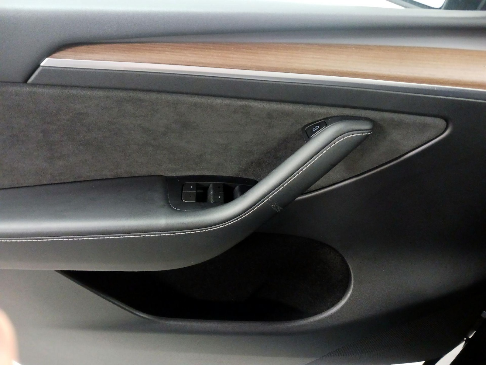 2023 Tesla Model Y Long Range - Photo 13