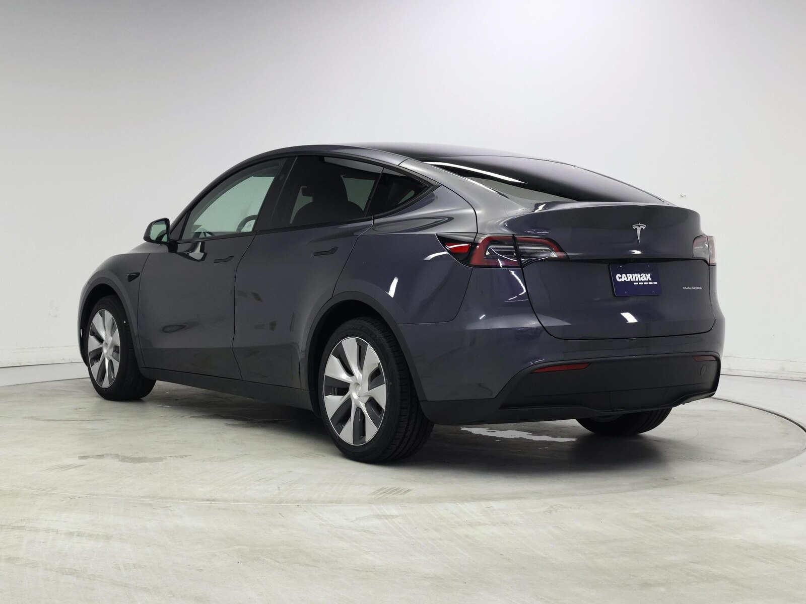 2023 Tesla Model Y Long Range - Photo 3