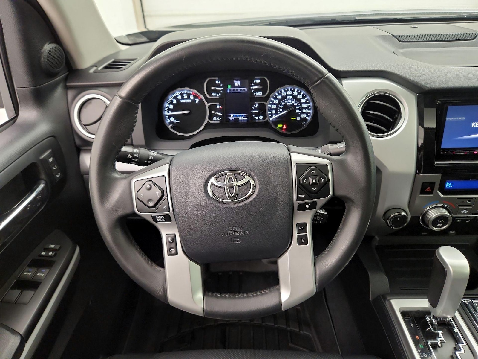 2018 Toyota Tundra Platinum - Photo 11