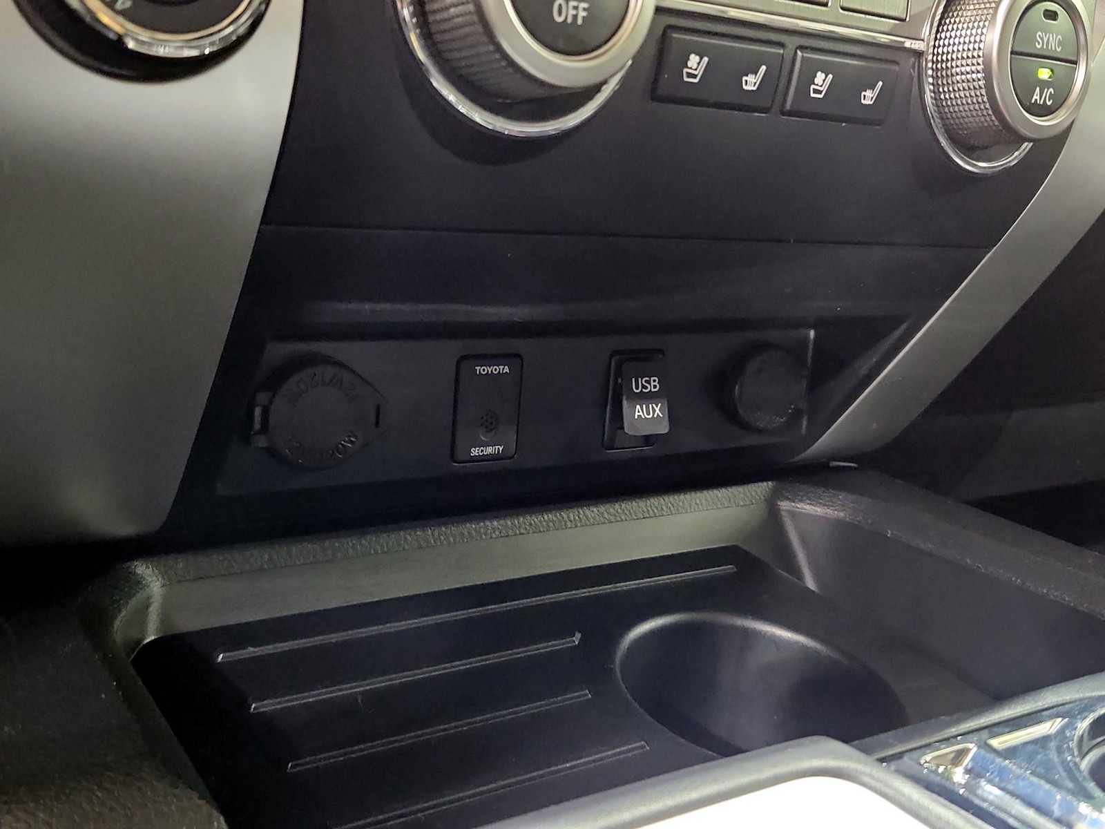 2018 Toyota Tundra Platinum - Photo 19