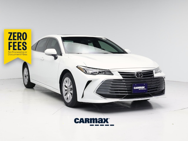 White 2021 Toyota Avalon XLE FWD Sedan Front-Wheel Drive Automatic