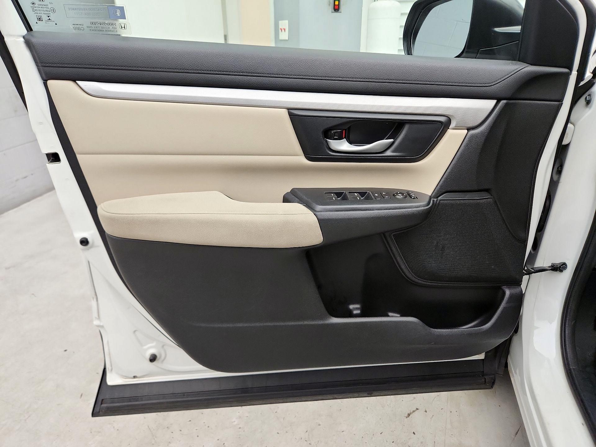 Thumbnail: 2017 Honda CR-V - 12