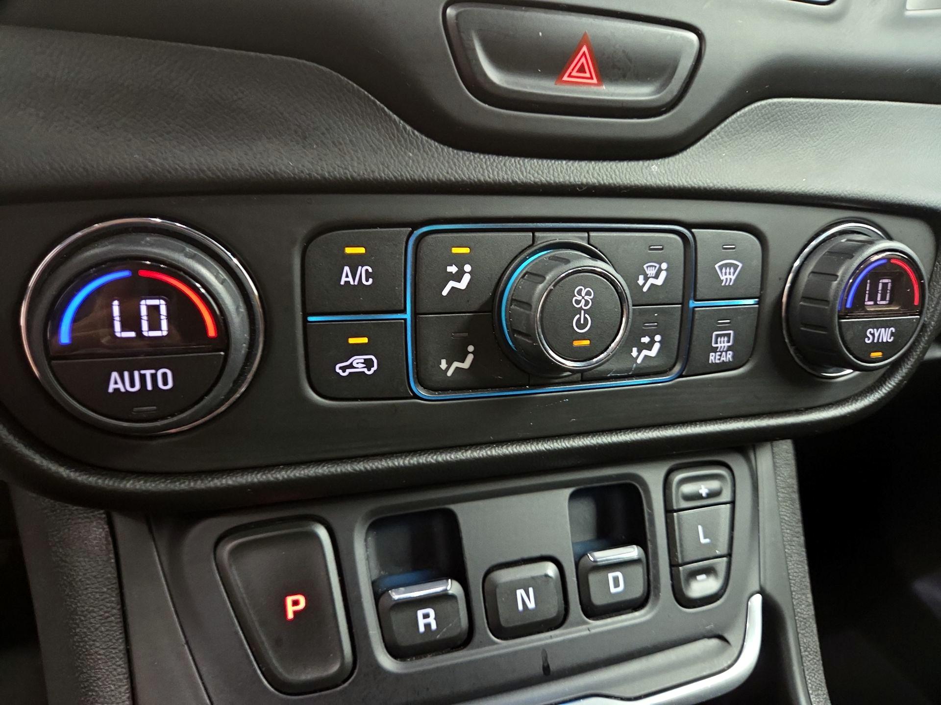 Thumbnail: 2019 GMC Terrain - 16