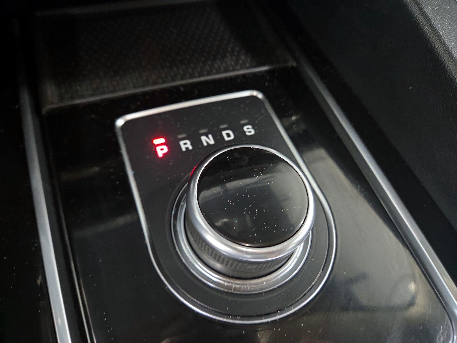 Thumbnail: 2019 Jaguar F-Pace - 15