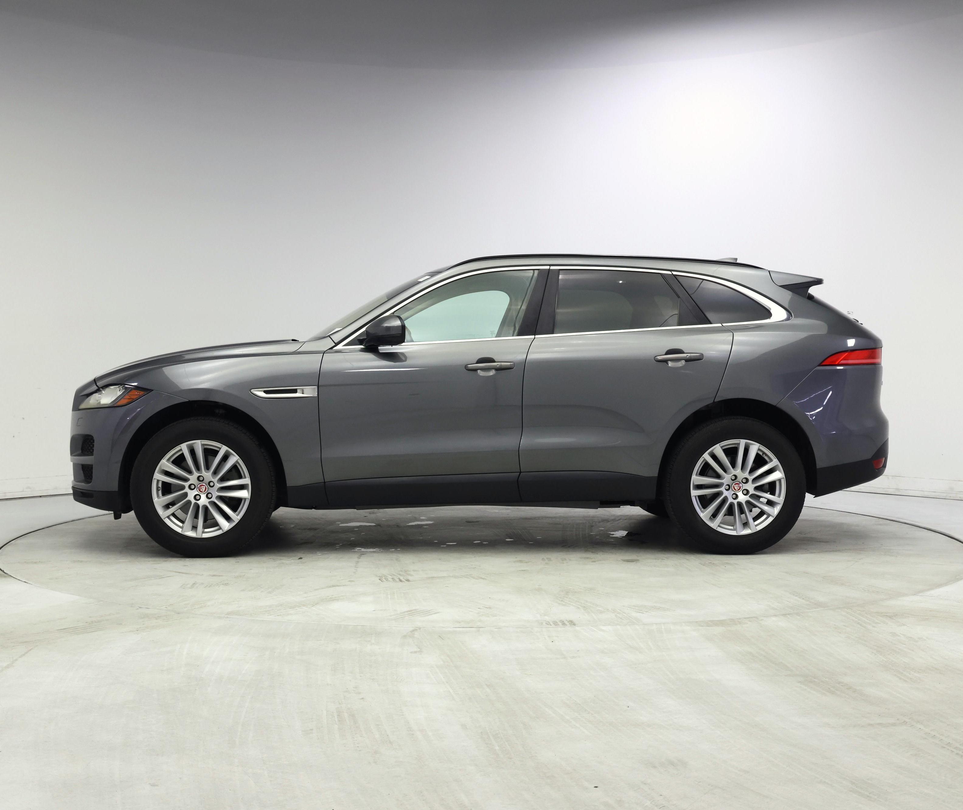Thumbnail: 2019 Jaguar F-Pace - 3