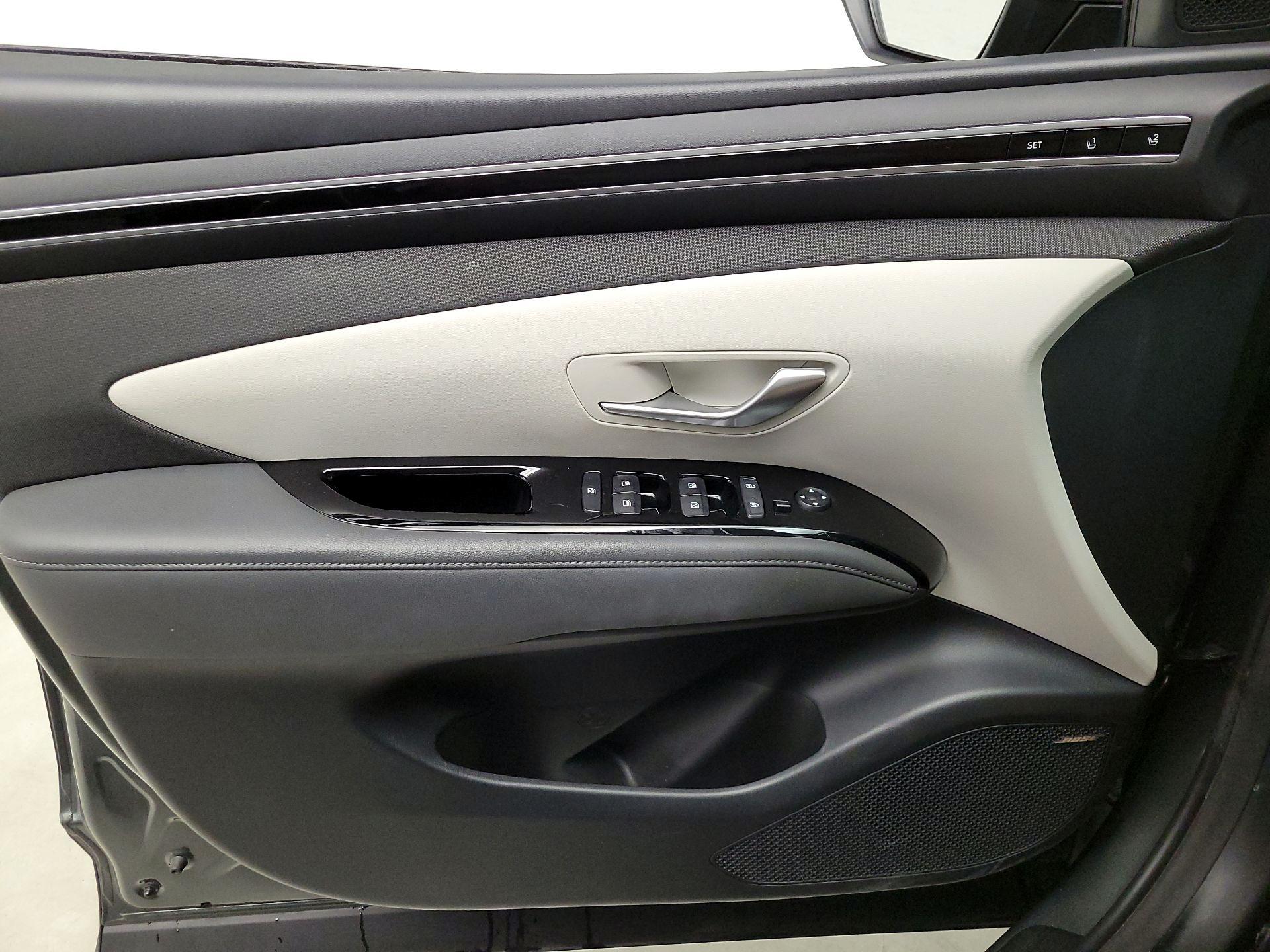 Thumbnail: 2022 Hyundai Tucson - 12