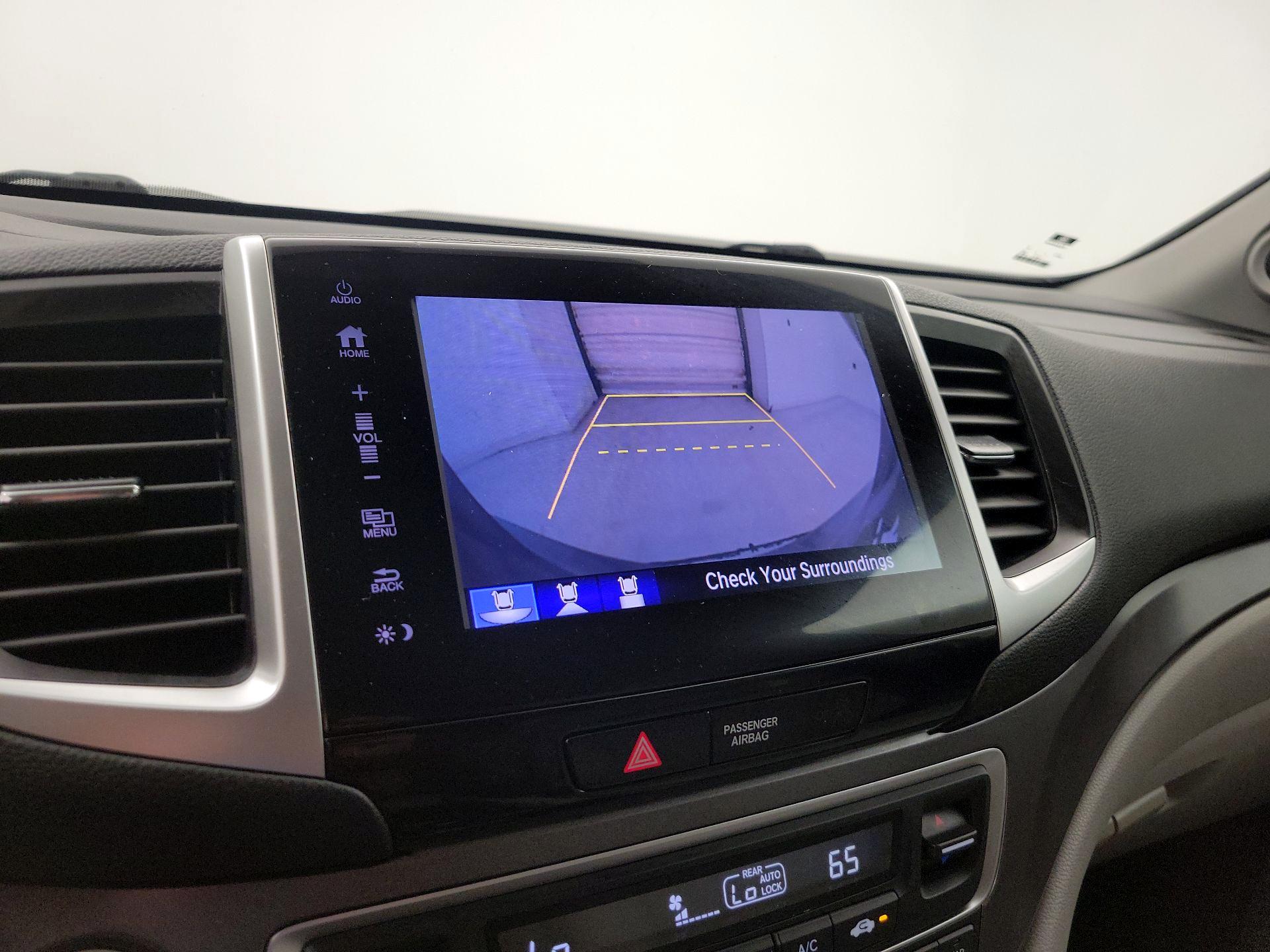 Thumbnail: 2018 Honda Pilot - 14