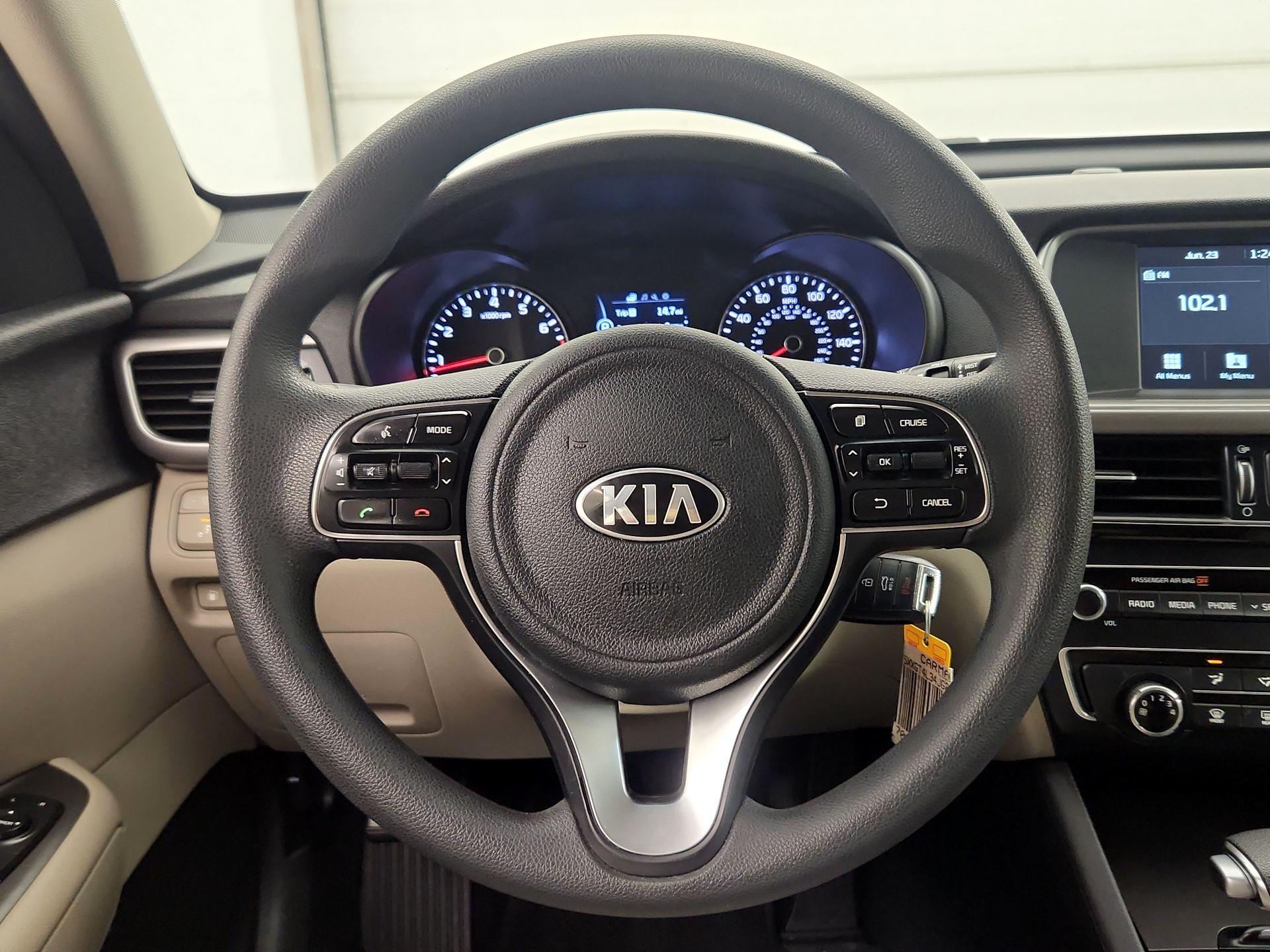 Thumbnail: 2018 Kia Optima - 10