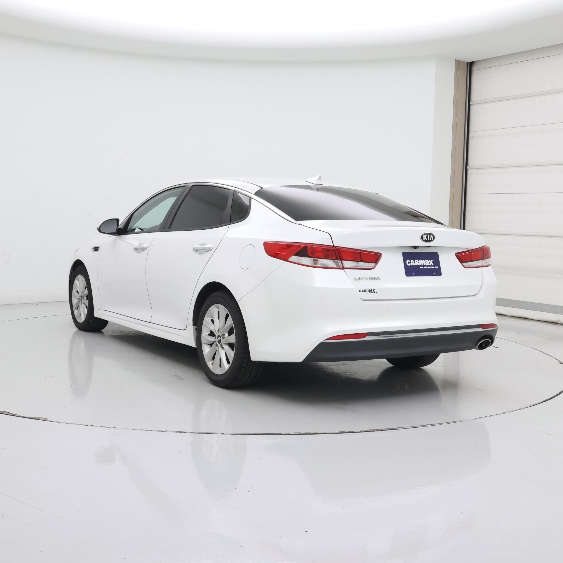 Thumbnail: 2018 Kia Optima - 2
