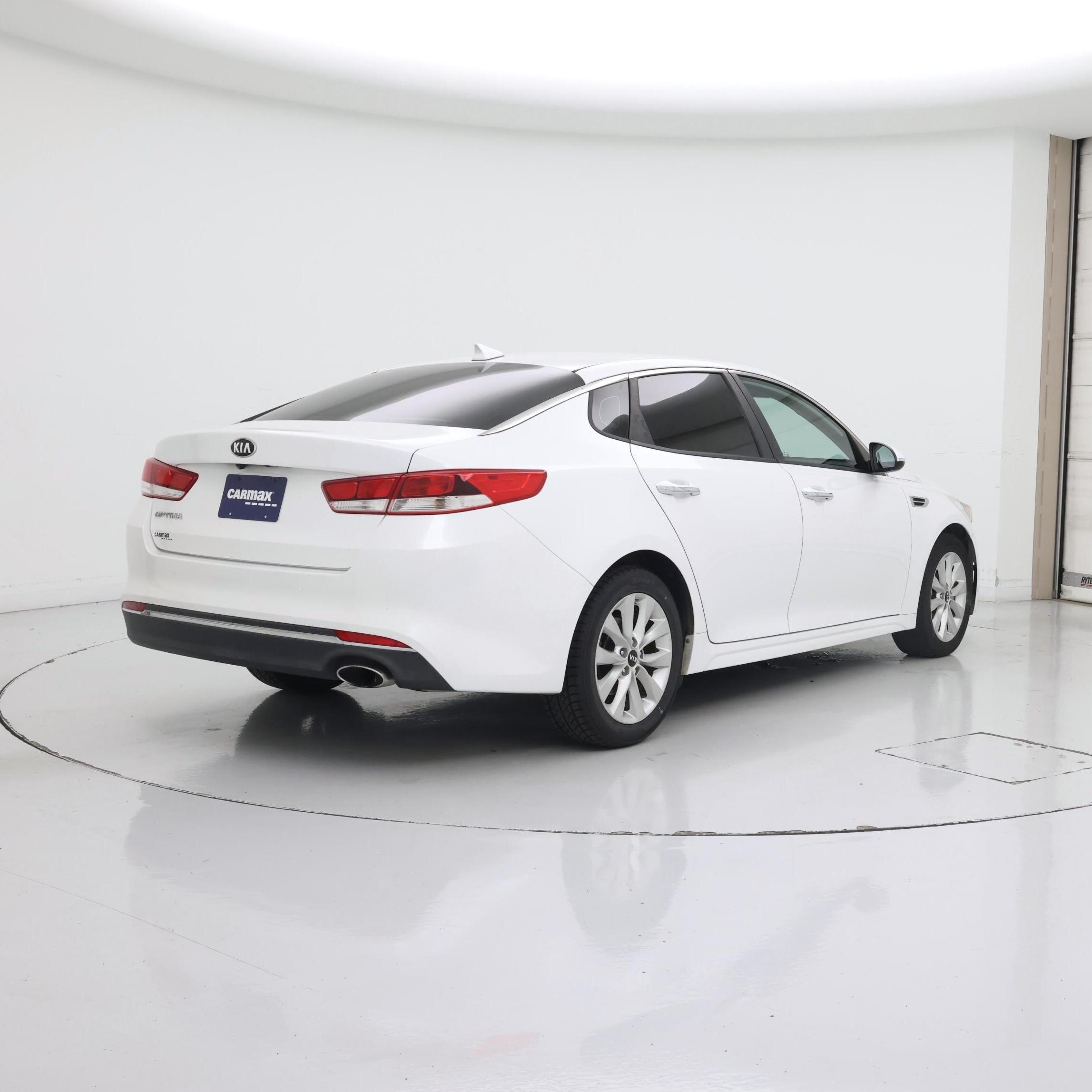 Thumbnail: 2018 Kia Optima - 8