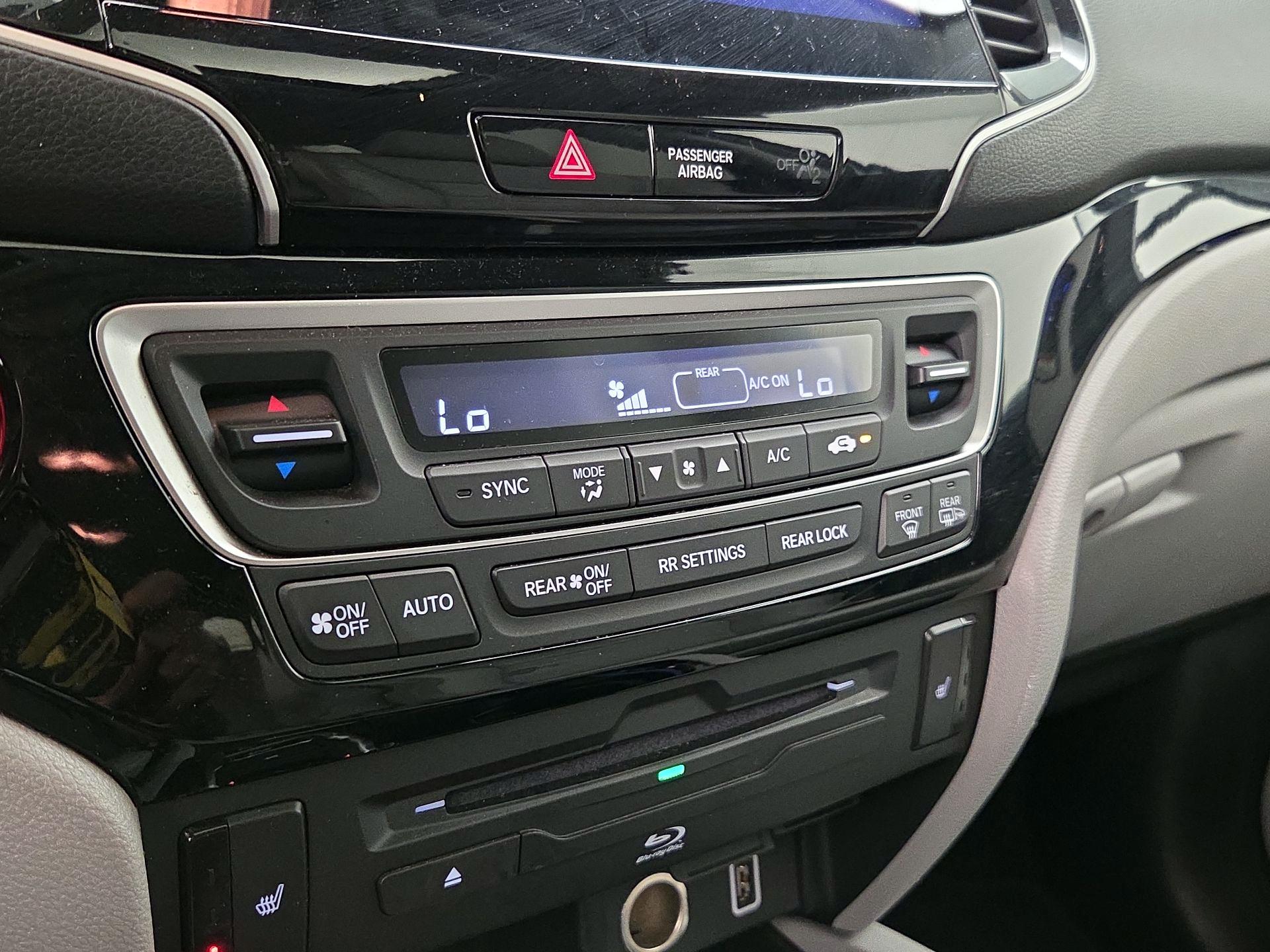 Thumbnail: 2022 Honda Pilot - 17